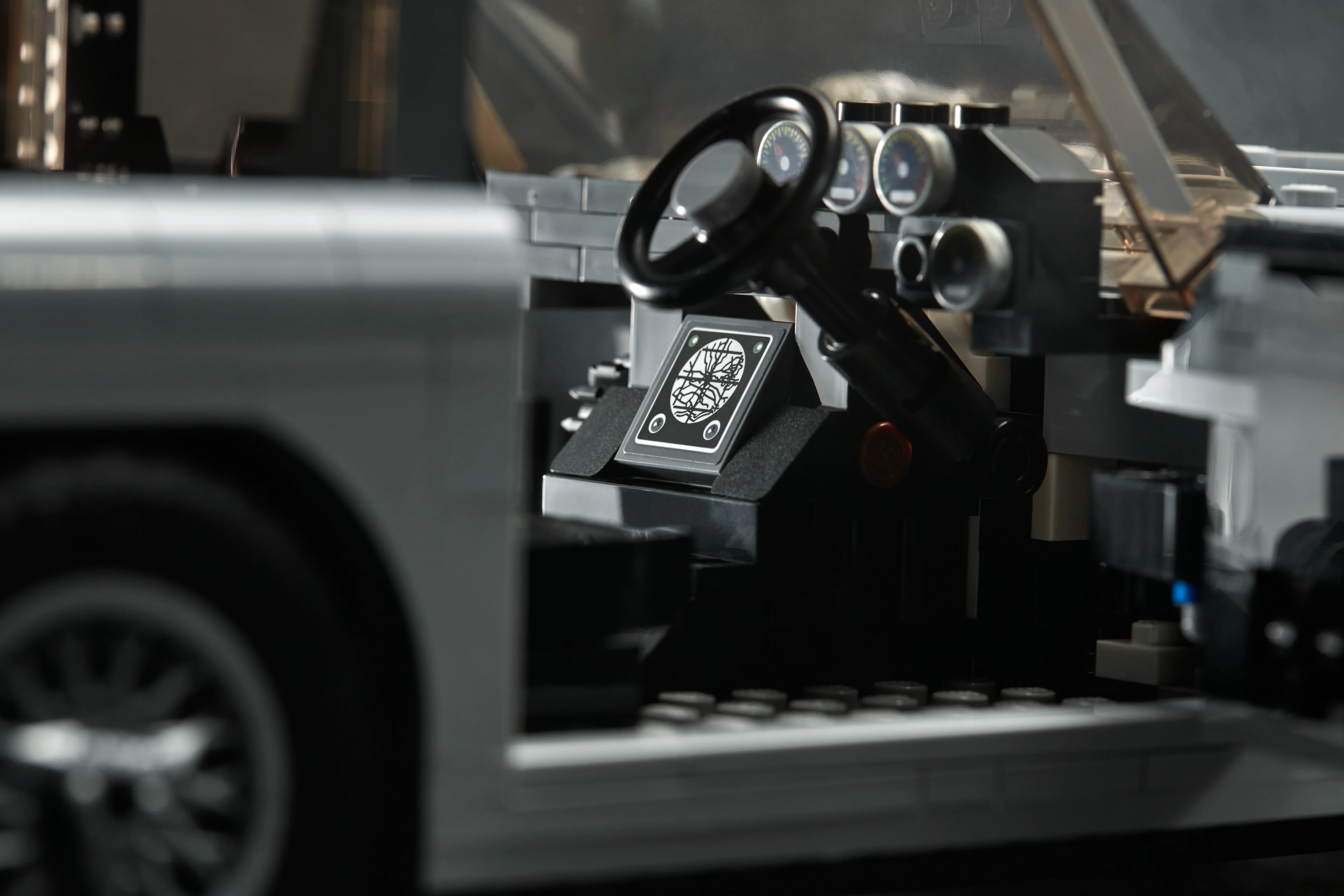 James Bond Aston Martin DB5 - Image 12
