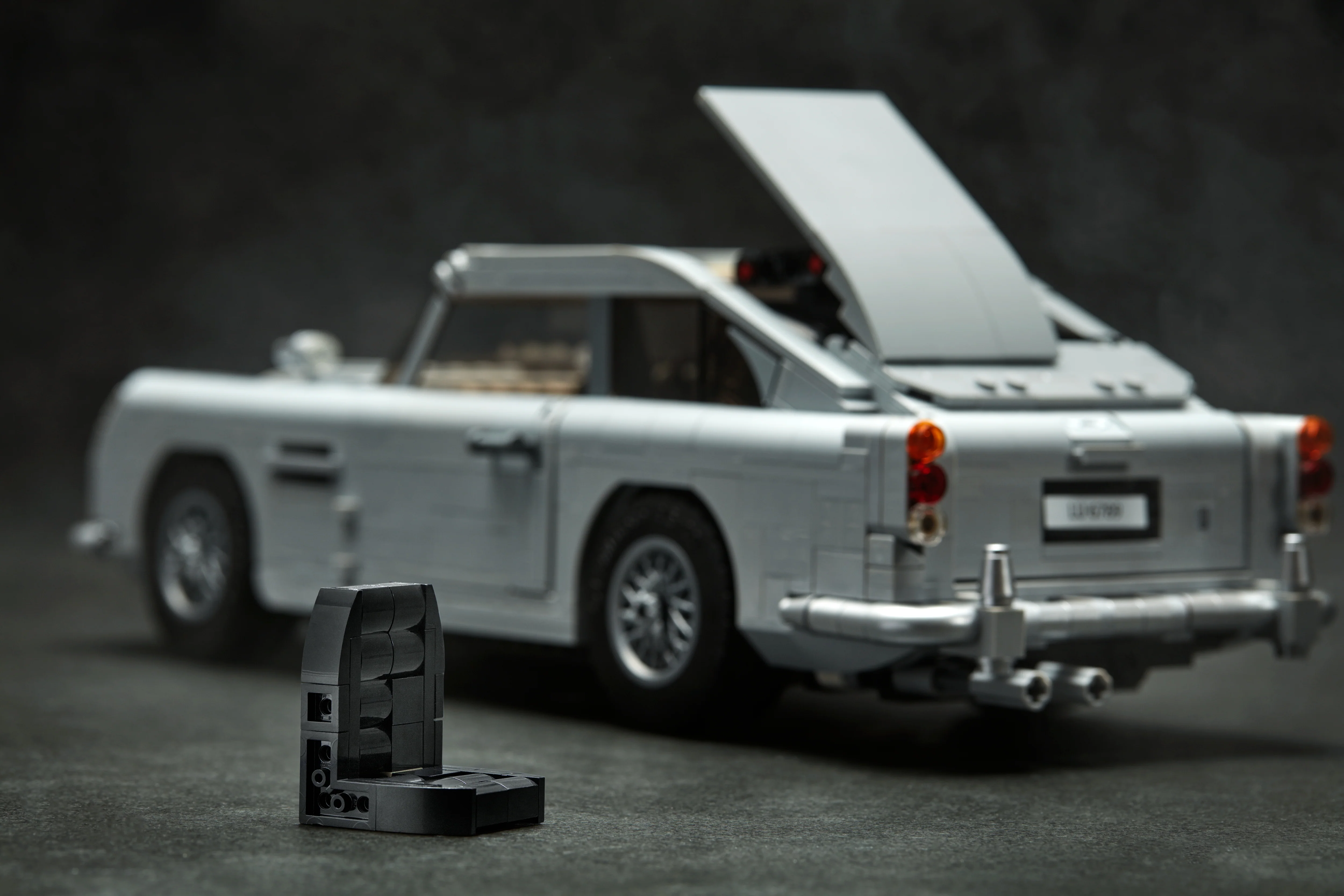 James Bond Aston Martin DB5 - Image 8