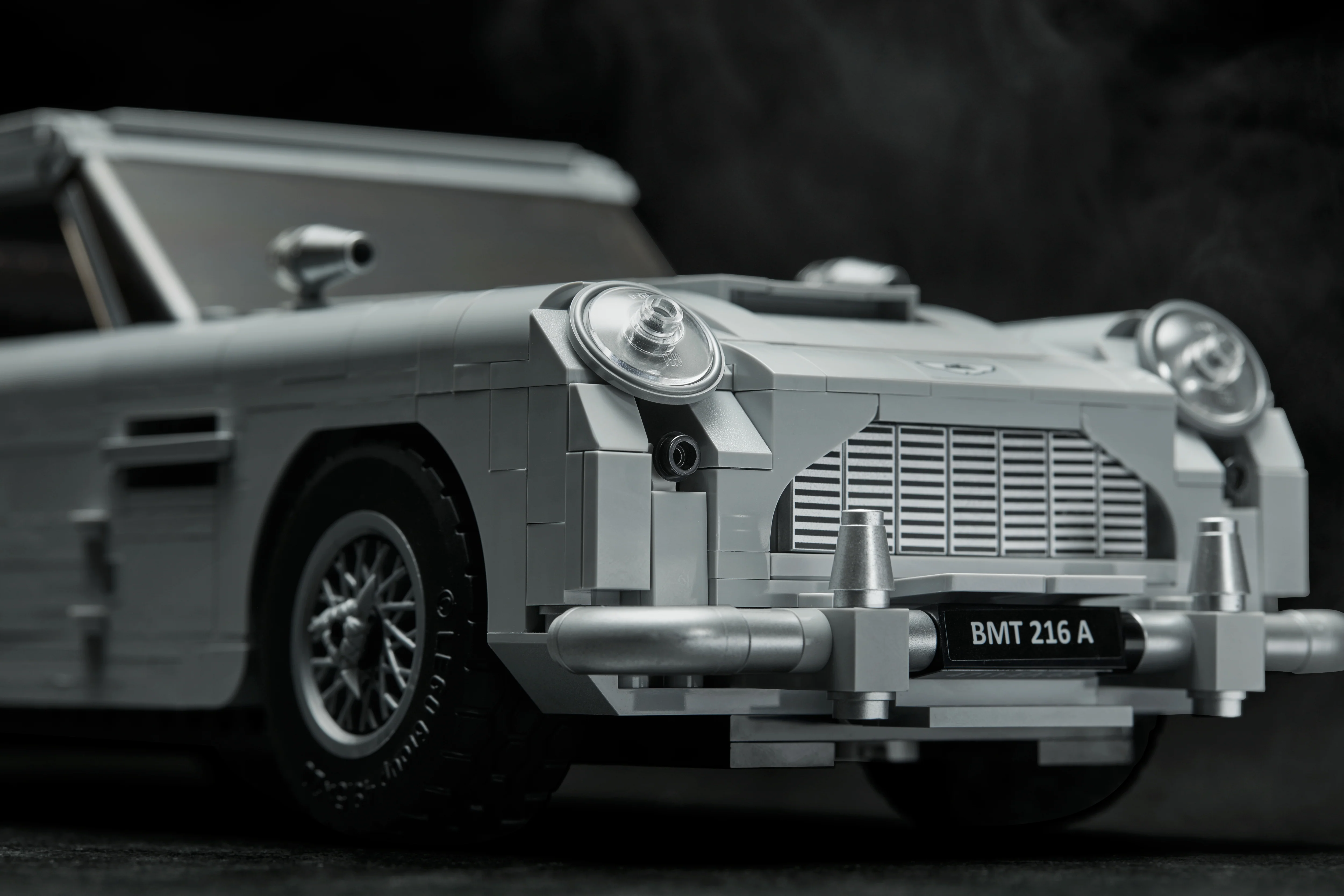 James Bond Aston Martin DB5 - Image 9