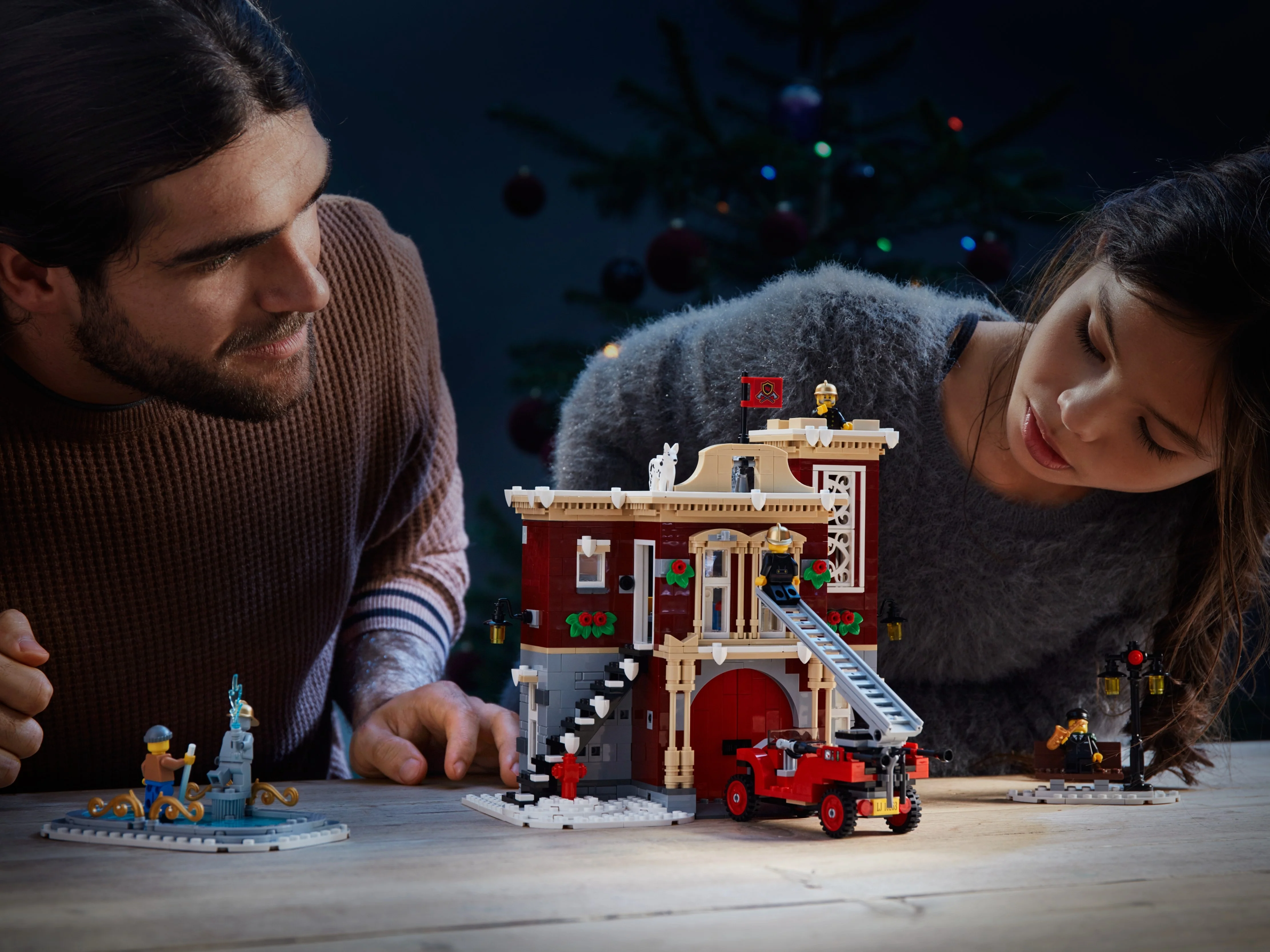 Winter Village Fire Station - Image 13