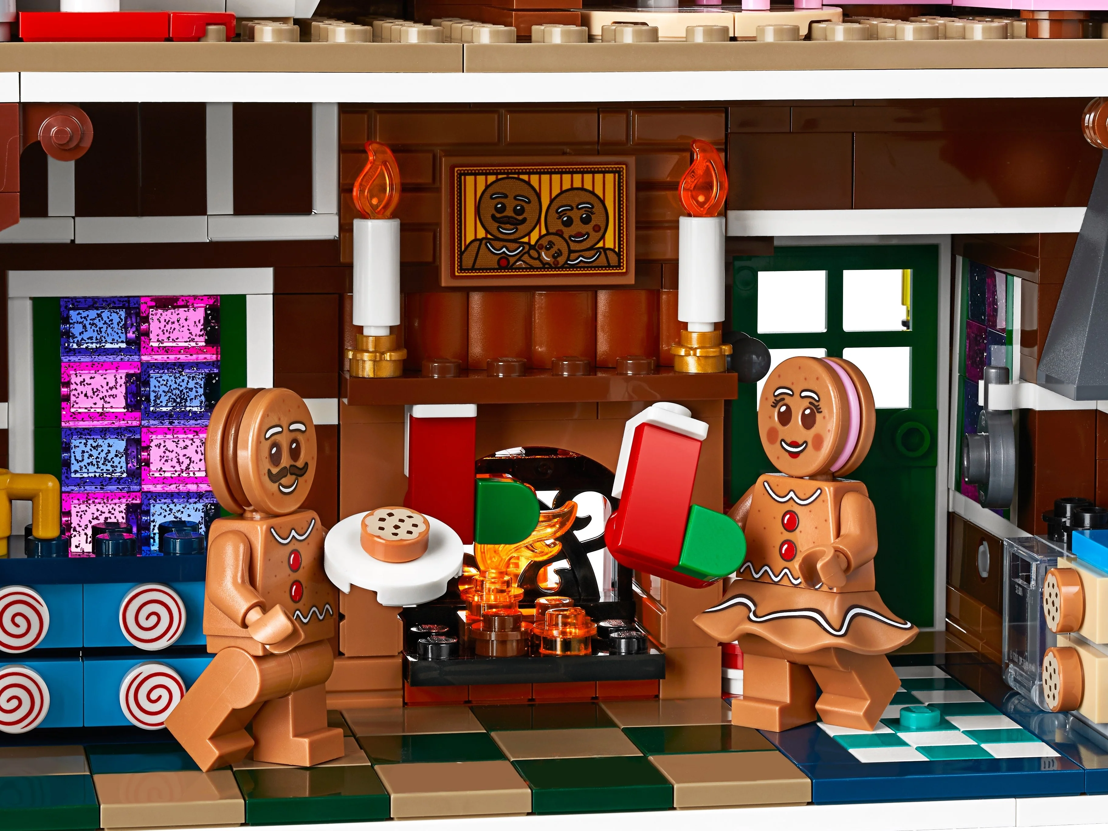 Gingerbread House - Image 11