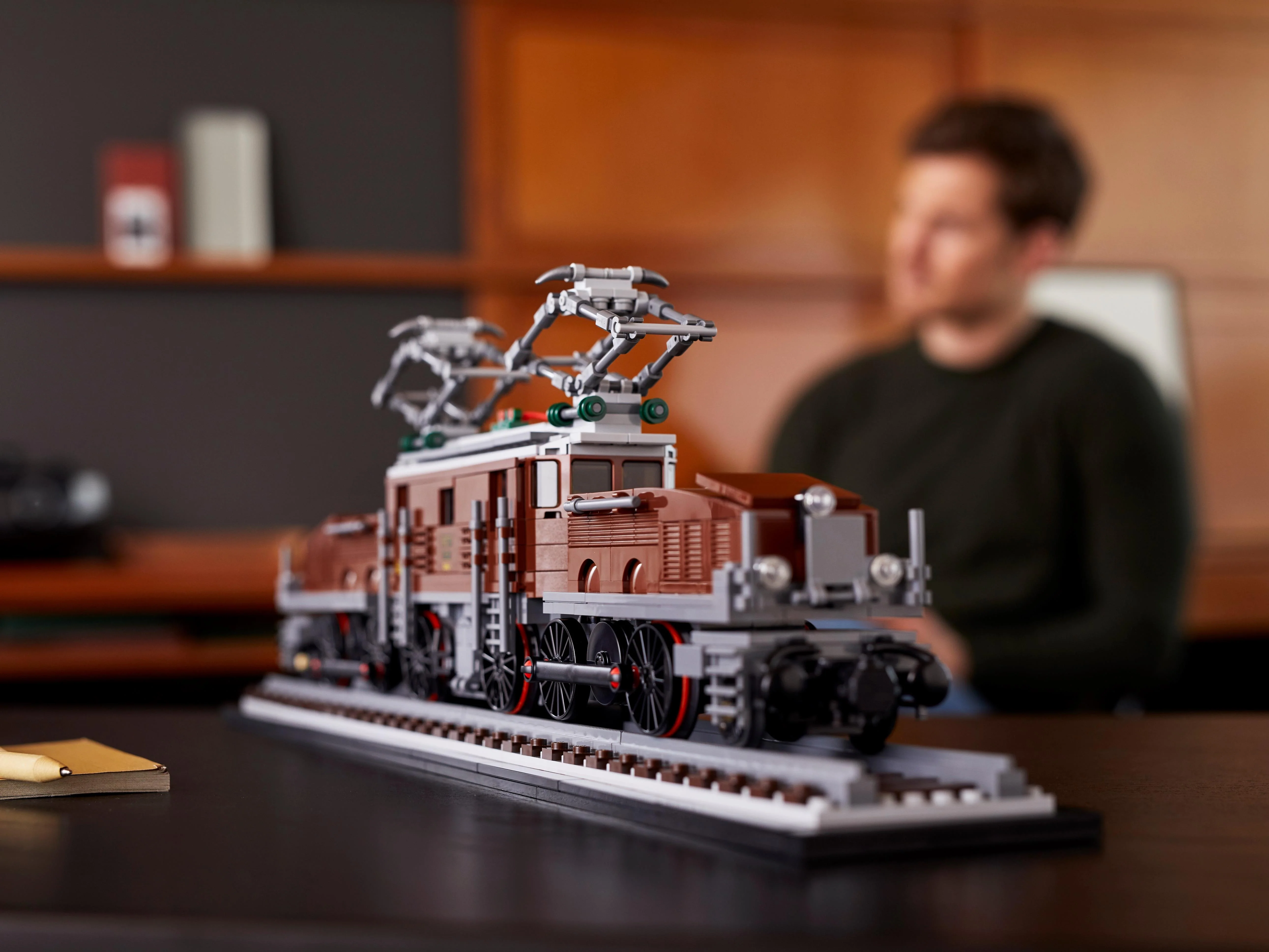 Crocodile Locomotive - Image 11