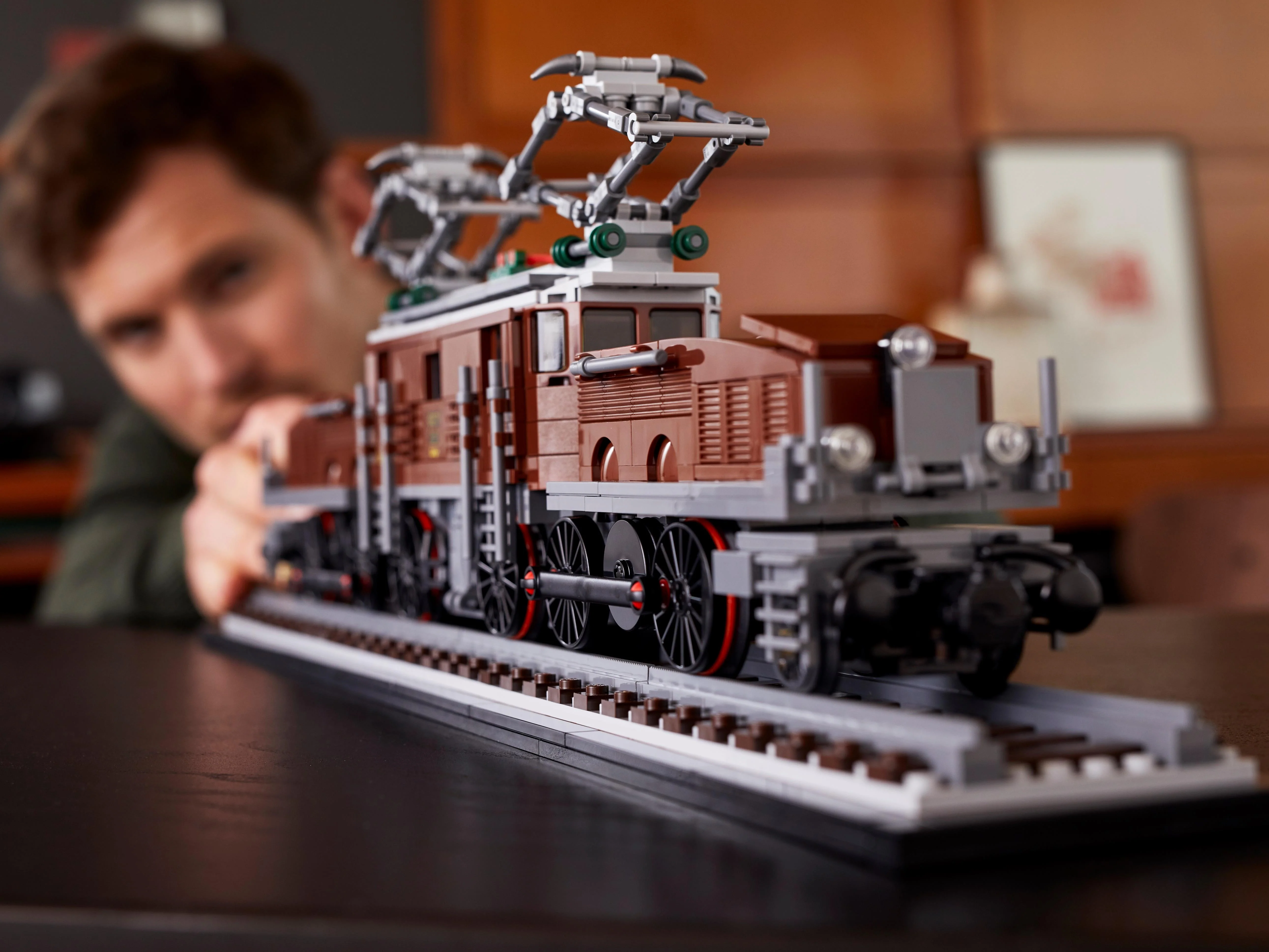 Crocodile Locomotive - Image 12