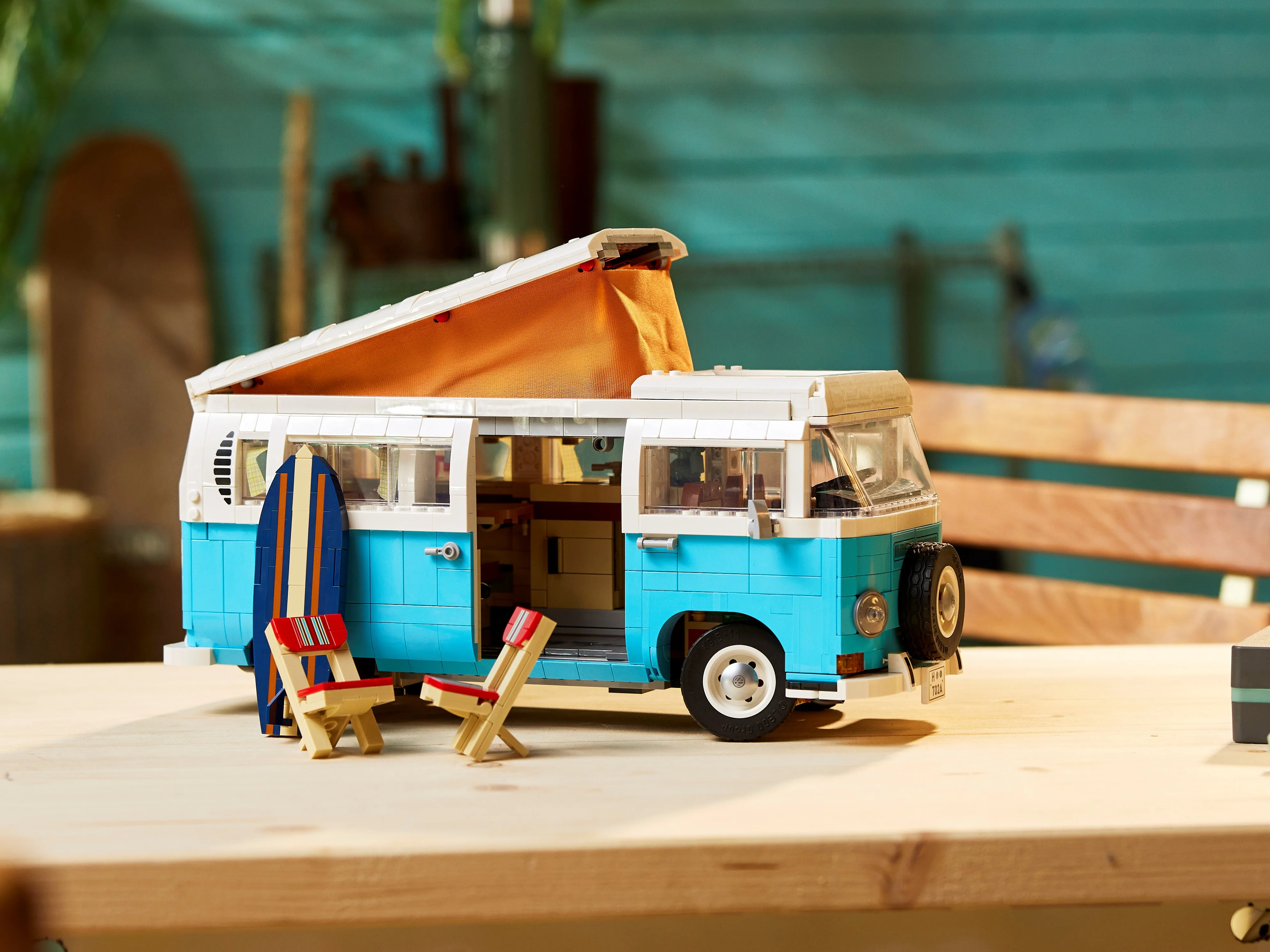 Volkswagen T2 Camper Van - Image 22