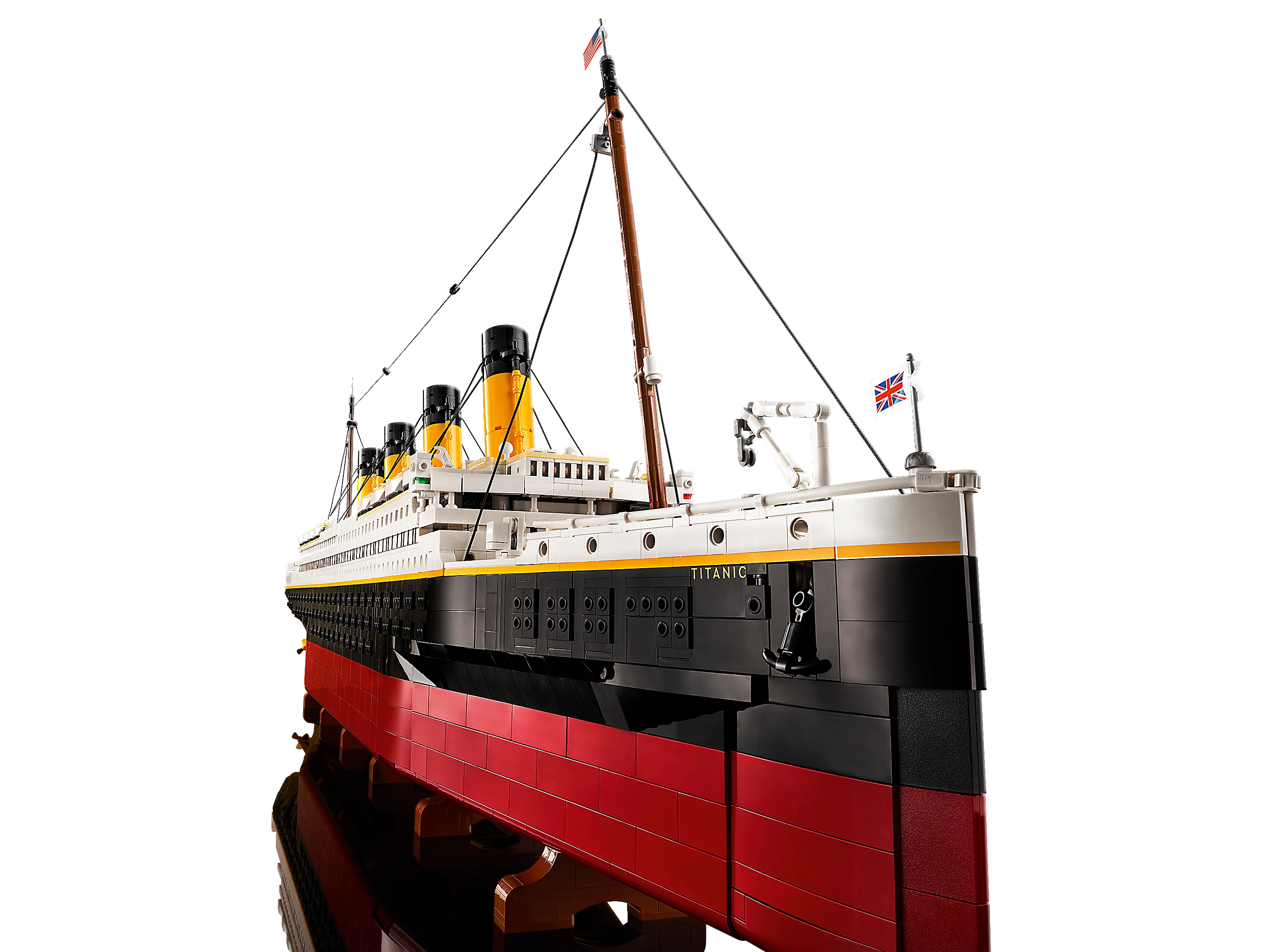 LEGO® Titanic - Image 4
