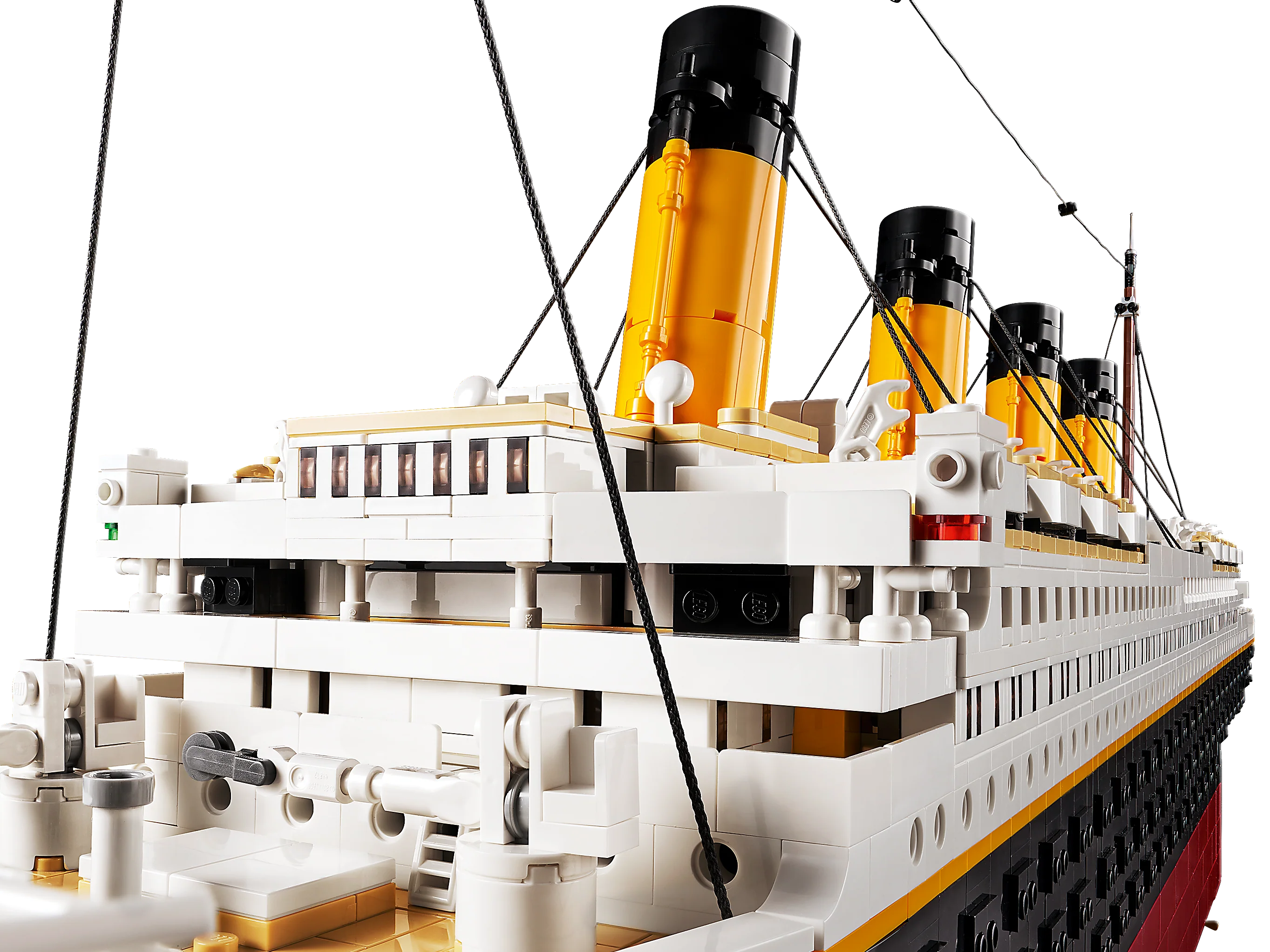 LEGO® Titanic - Image 9
