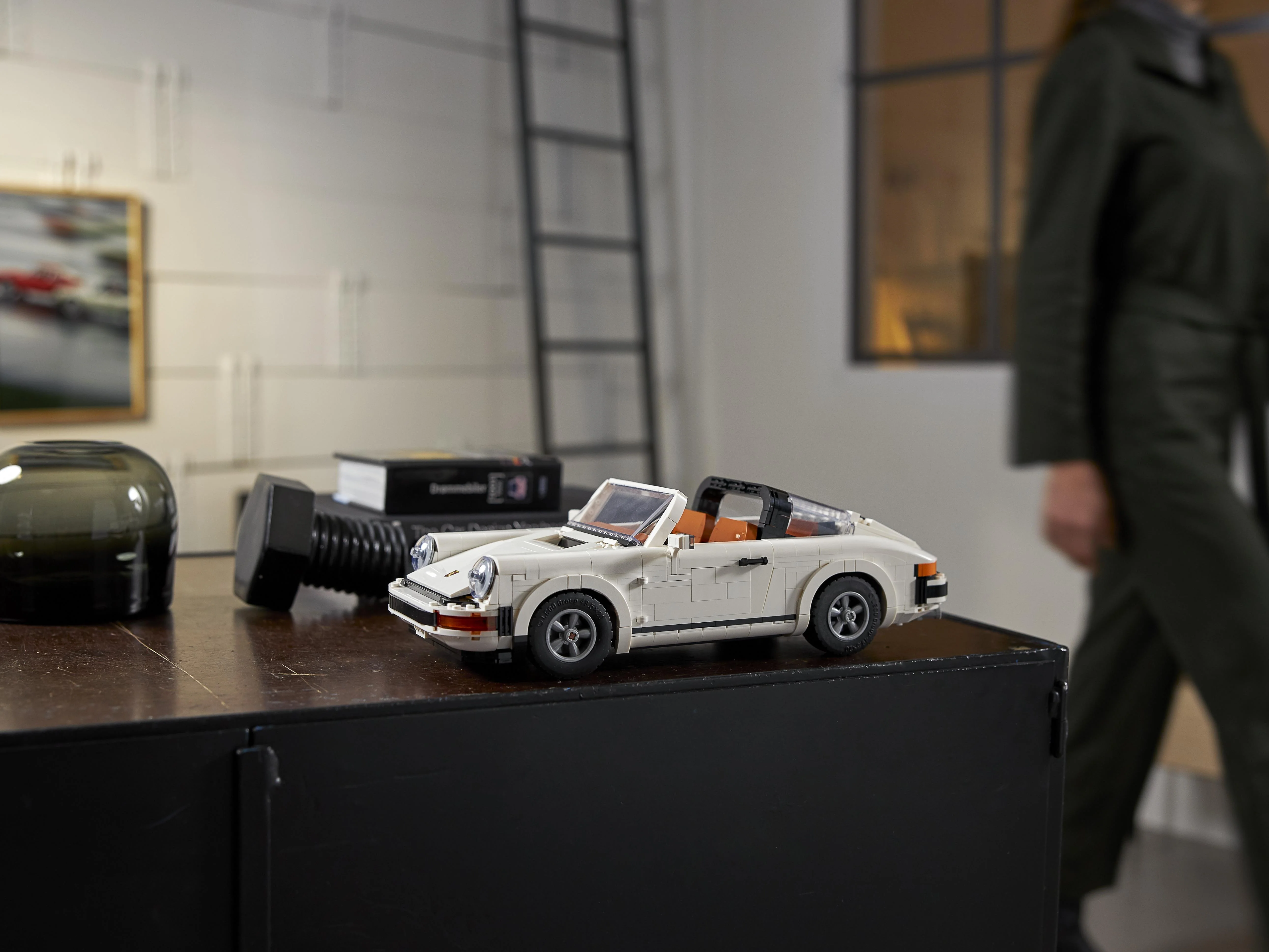 Porsche 911 - Image 27