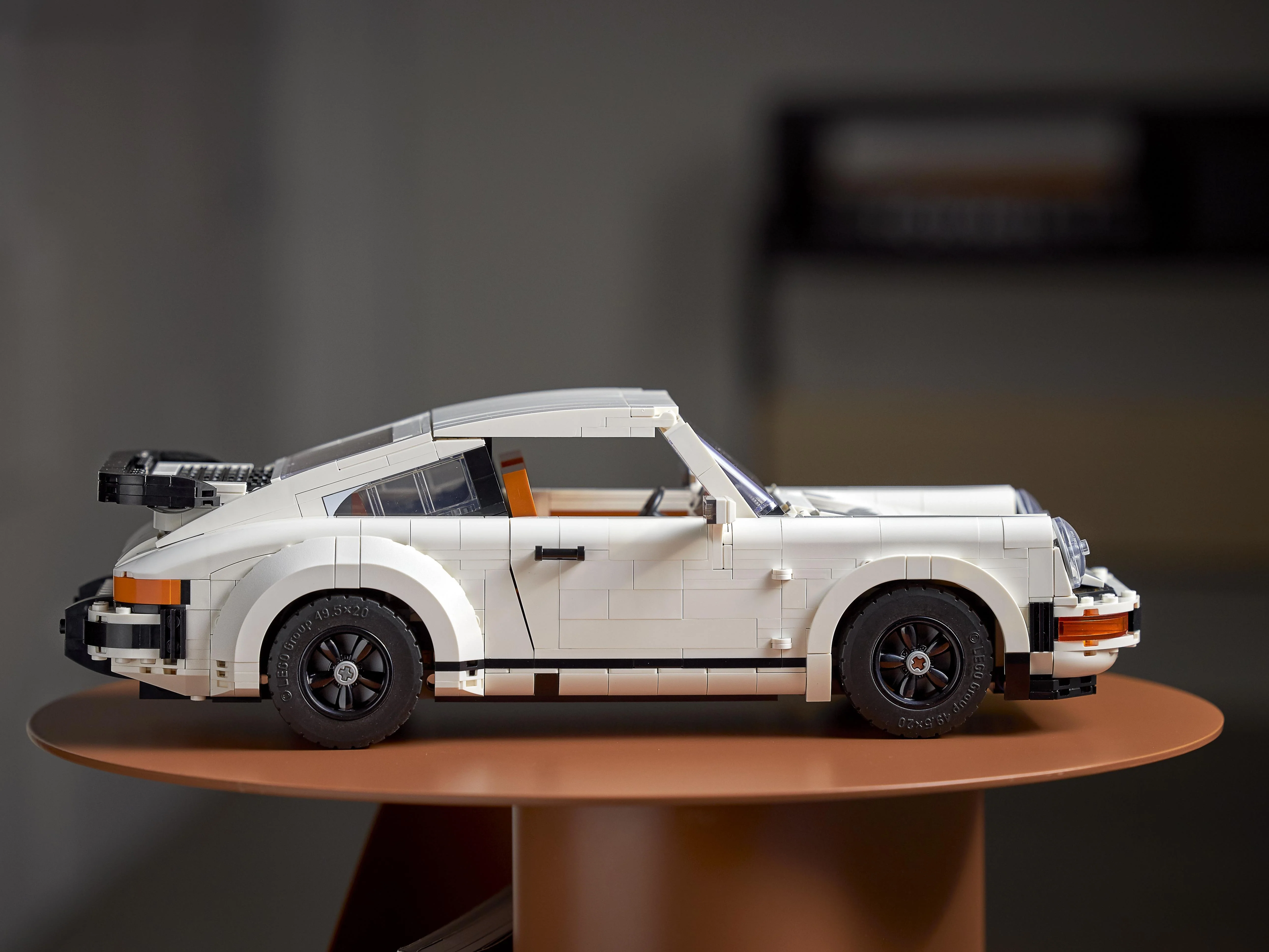 Porsche 911 - Image 34