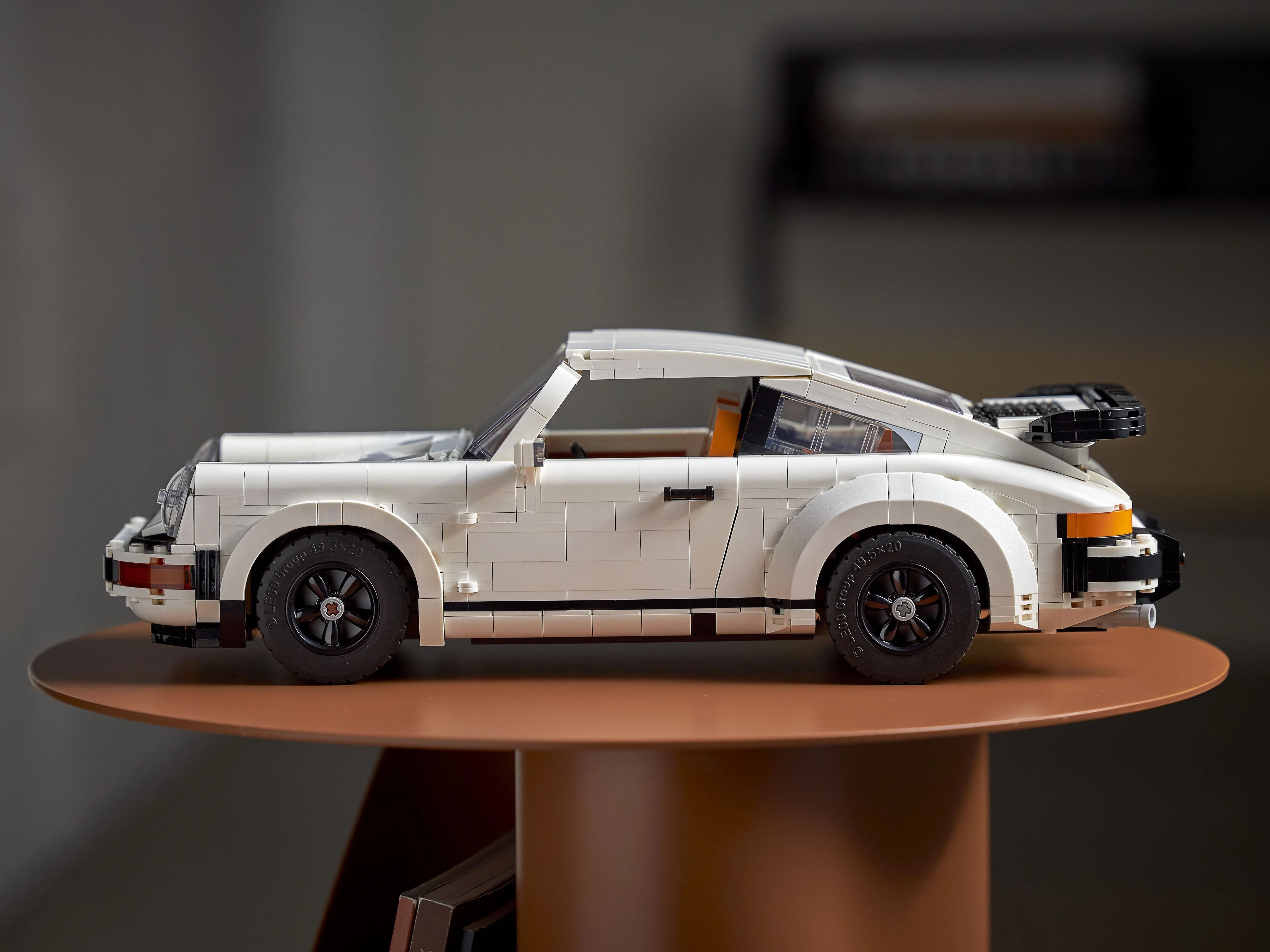Porsche 911 - Image 35