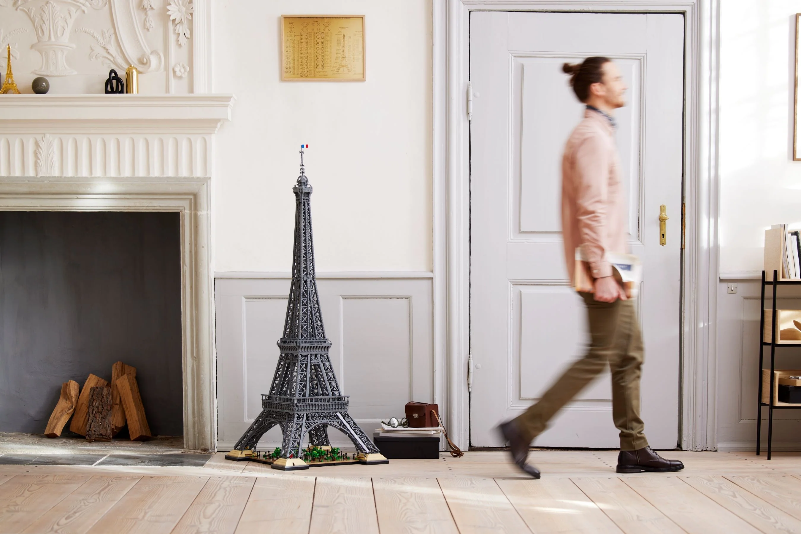 Eiffel tower - Image 9