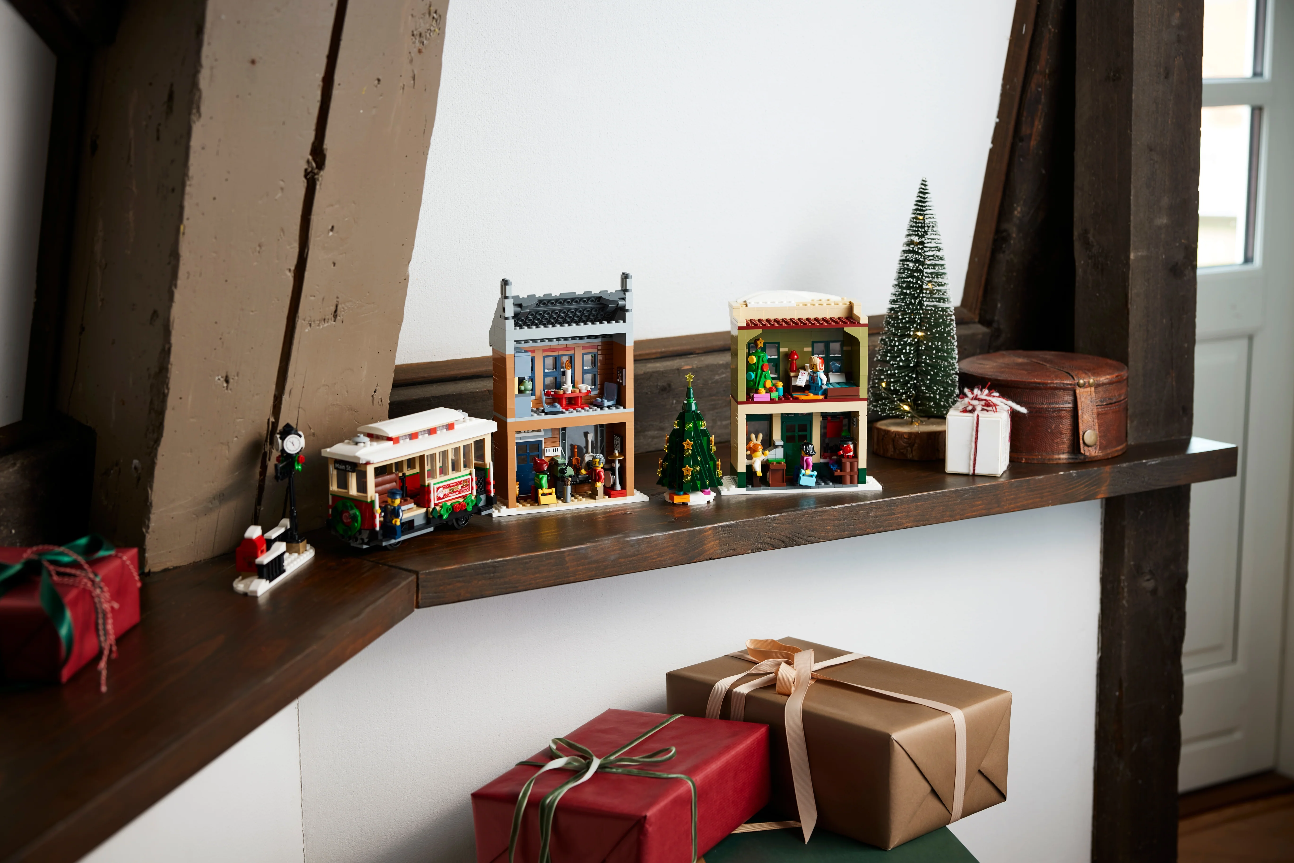 Holiday Main Street - Image 12
