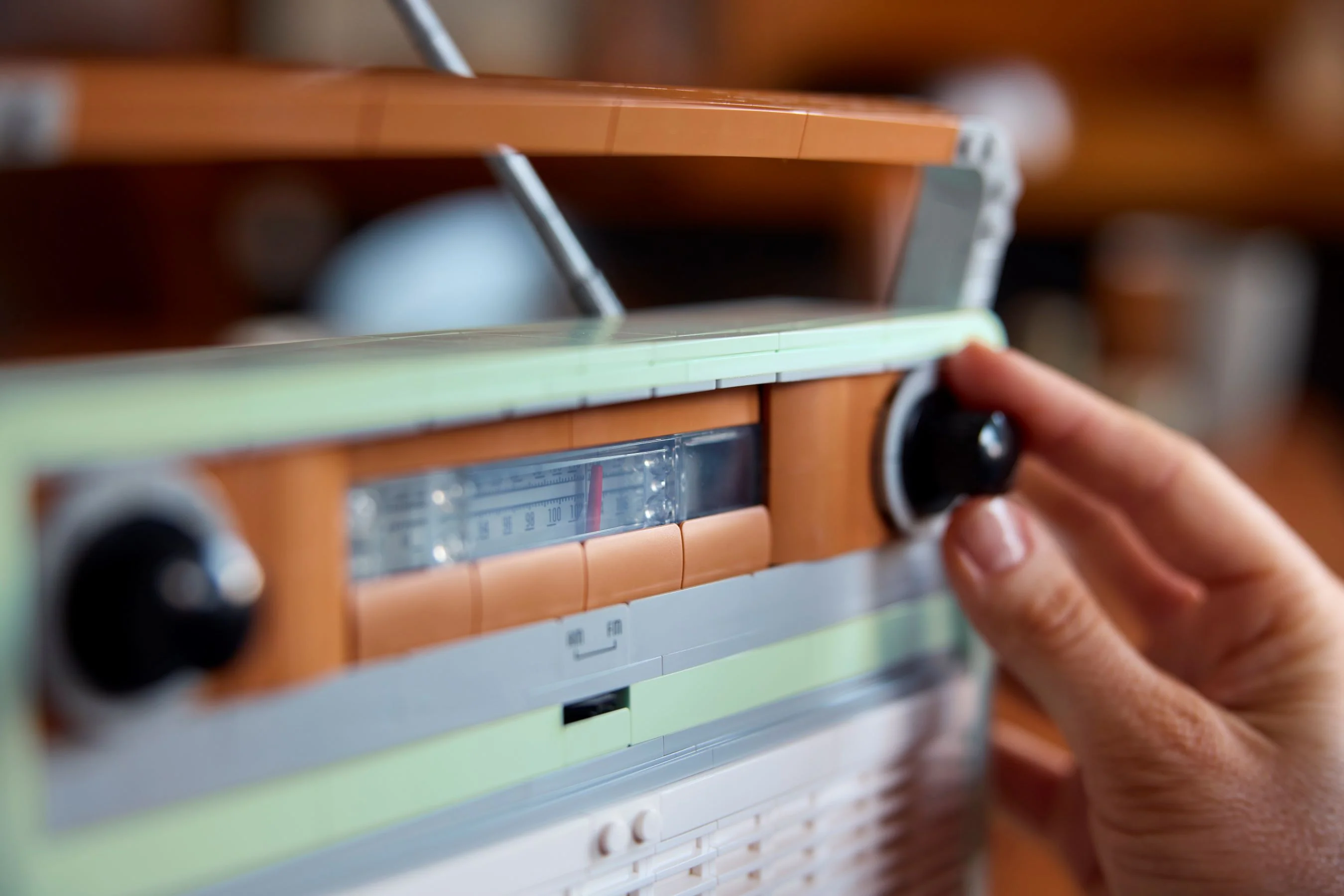 Retro Radio - Image 10