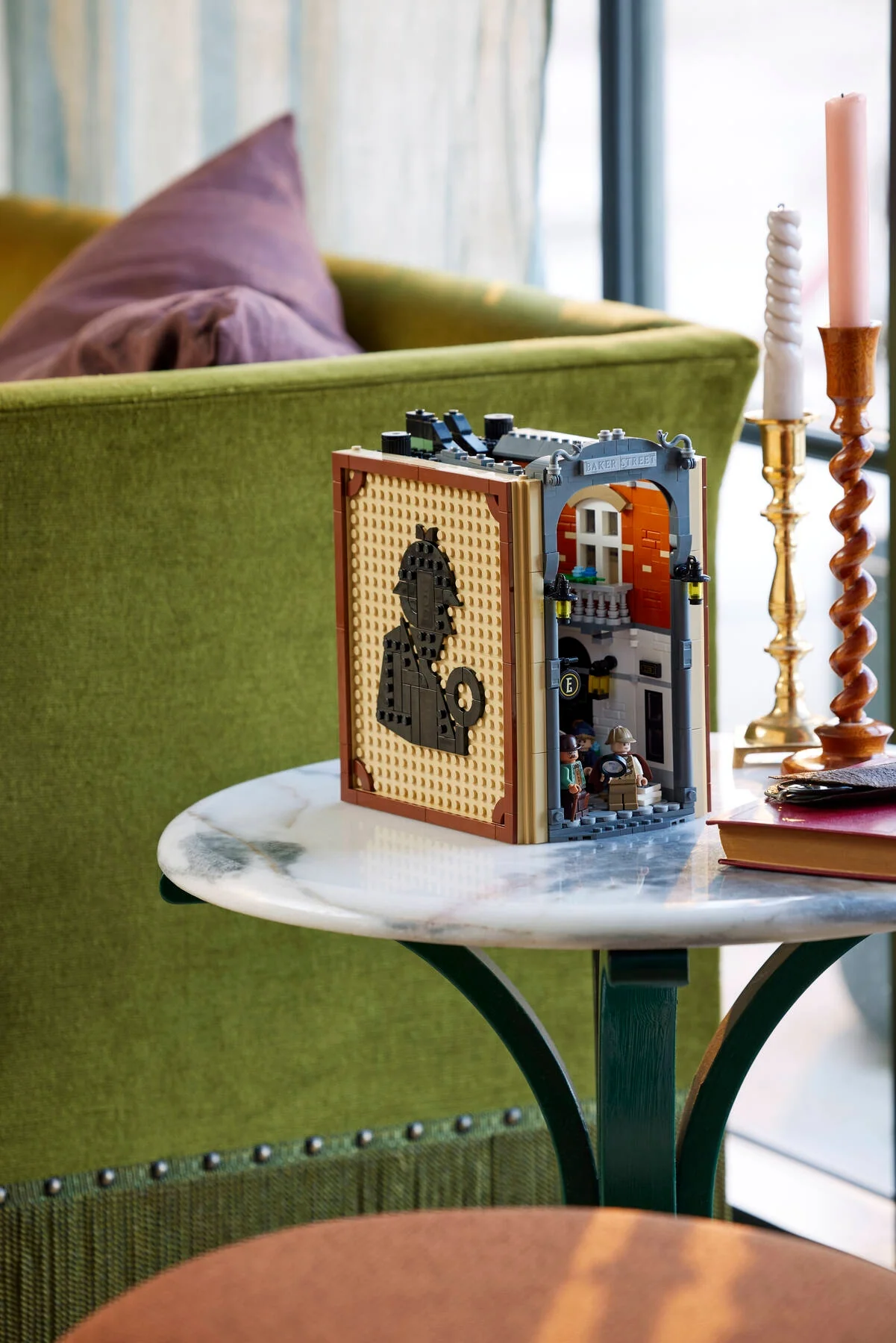 Sherlock Holmes: Book Nook - Image 12