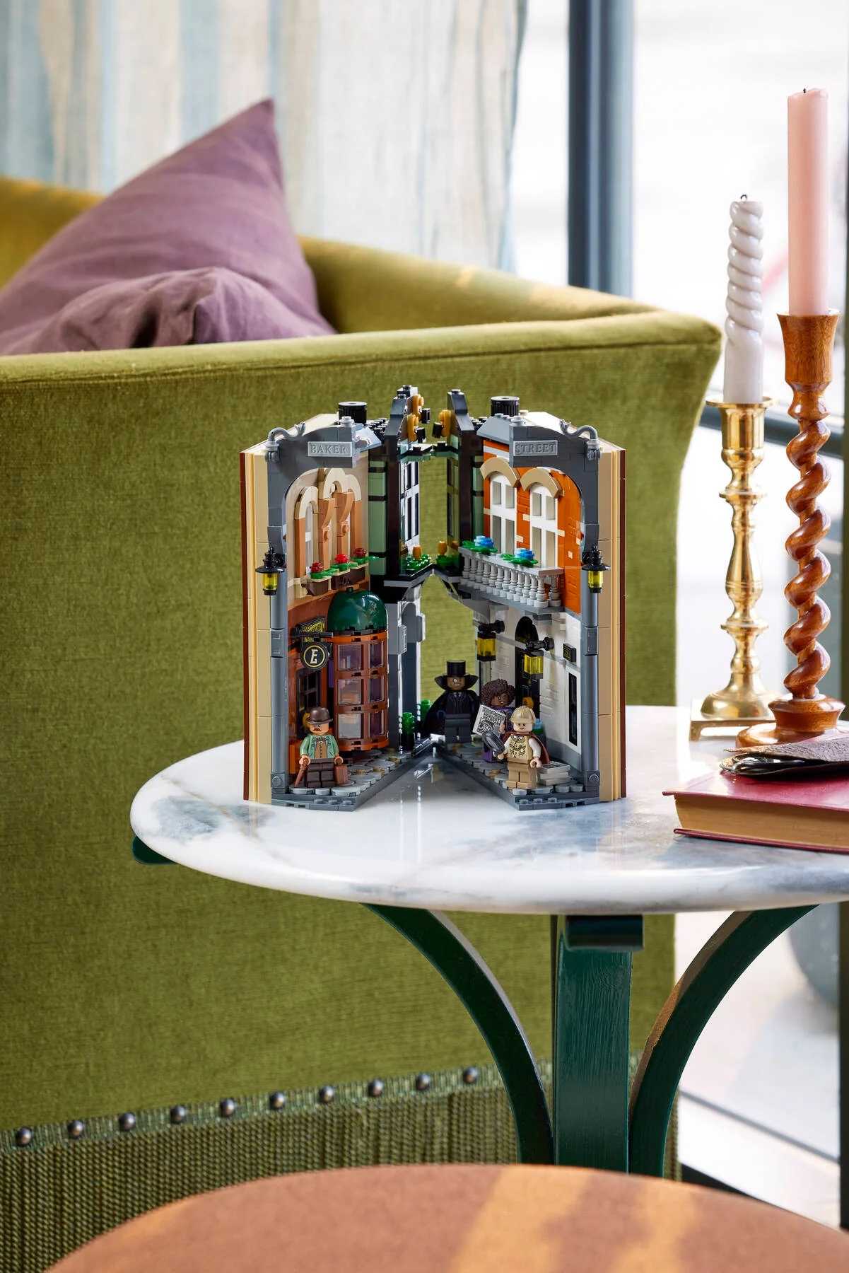 Sherlock Holmes: Book Nook - Image 17