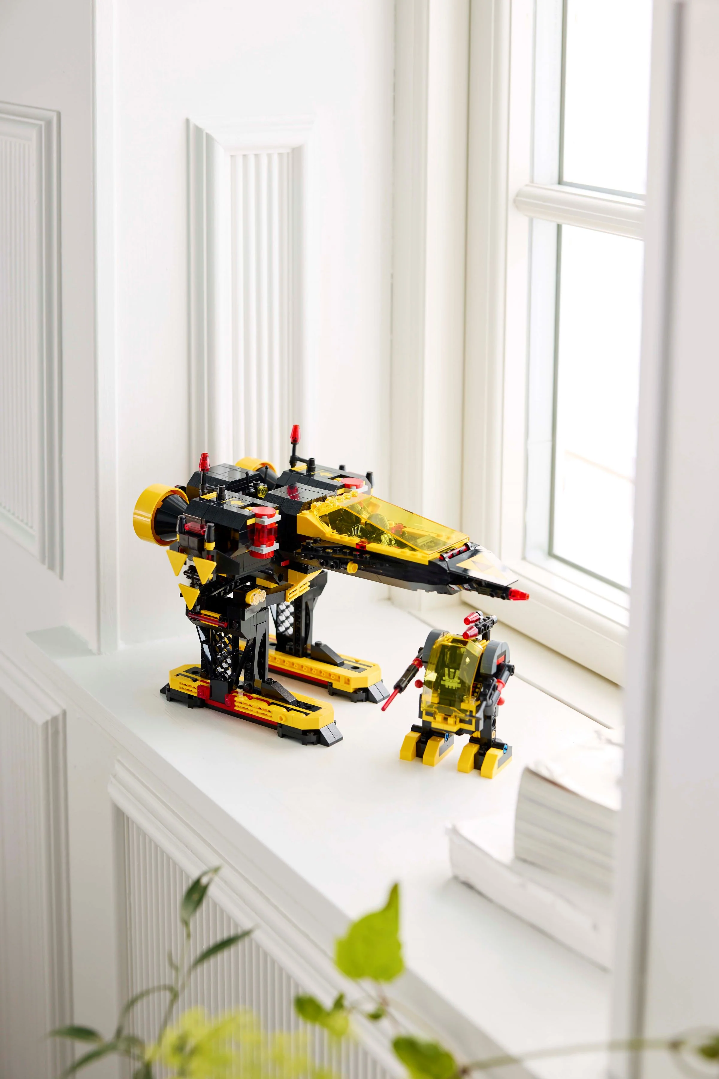Blacktron Renegade - Image 13