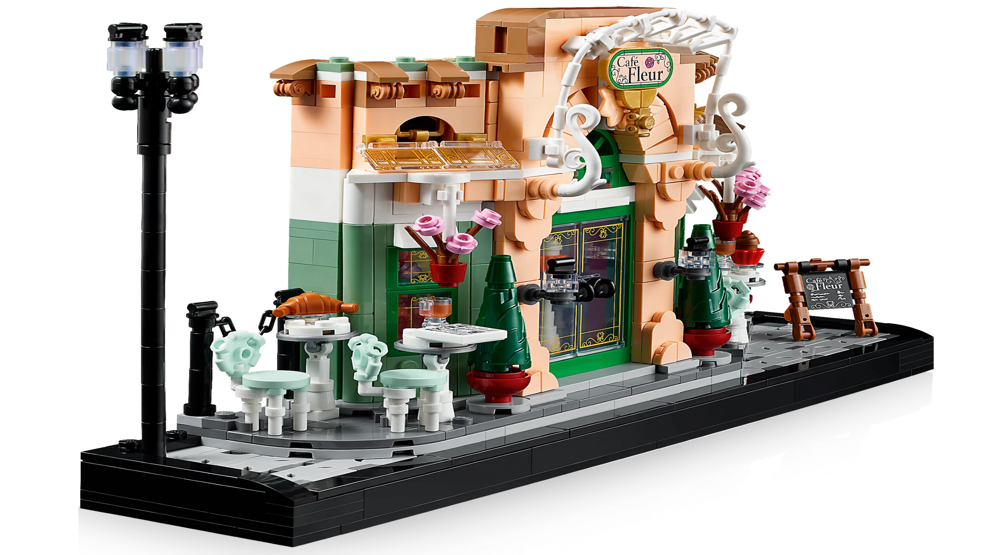 French Café - Image 4