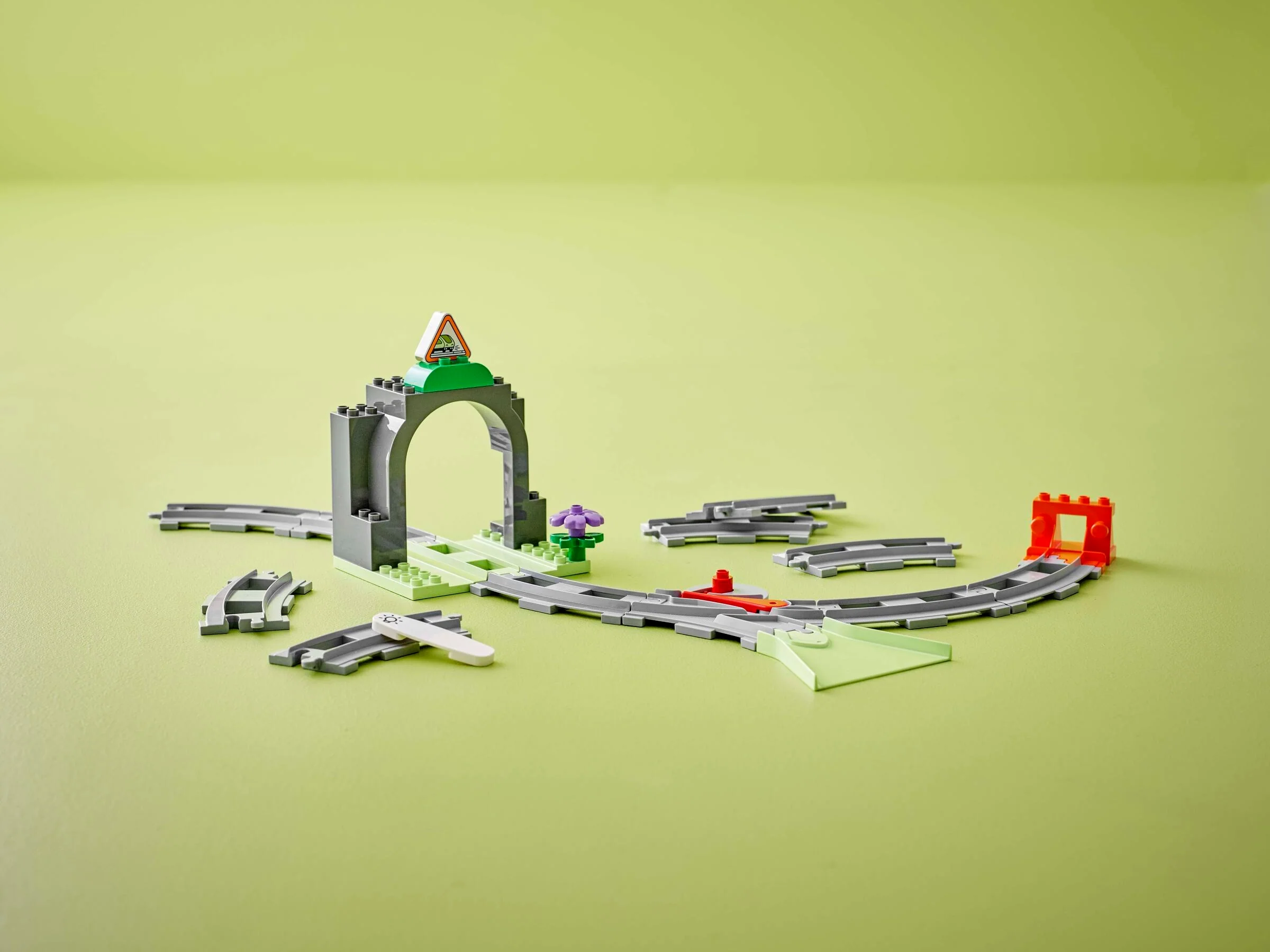 Train Tunnel and Tracks - Image 9