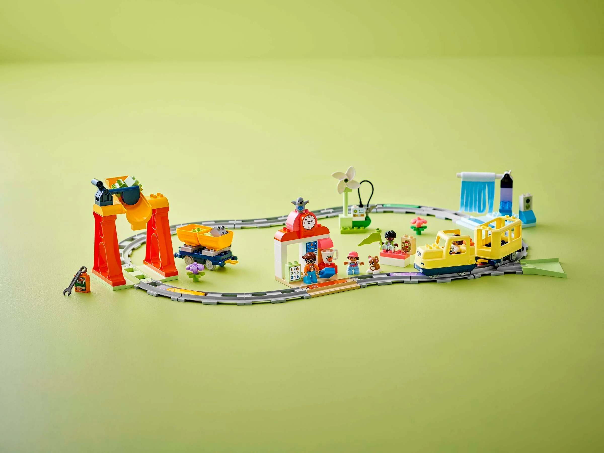 Big Interactive Community Train - Image 11
