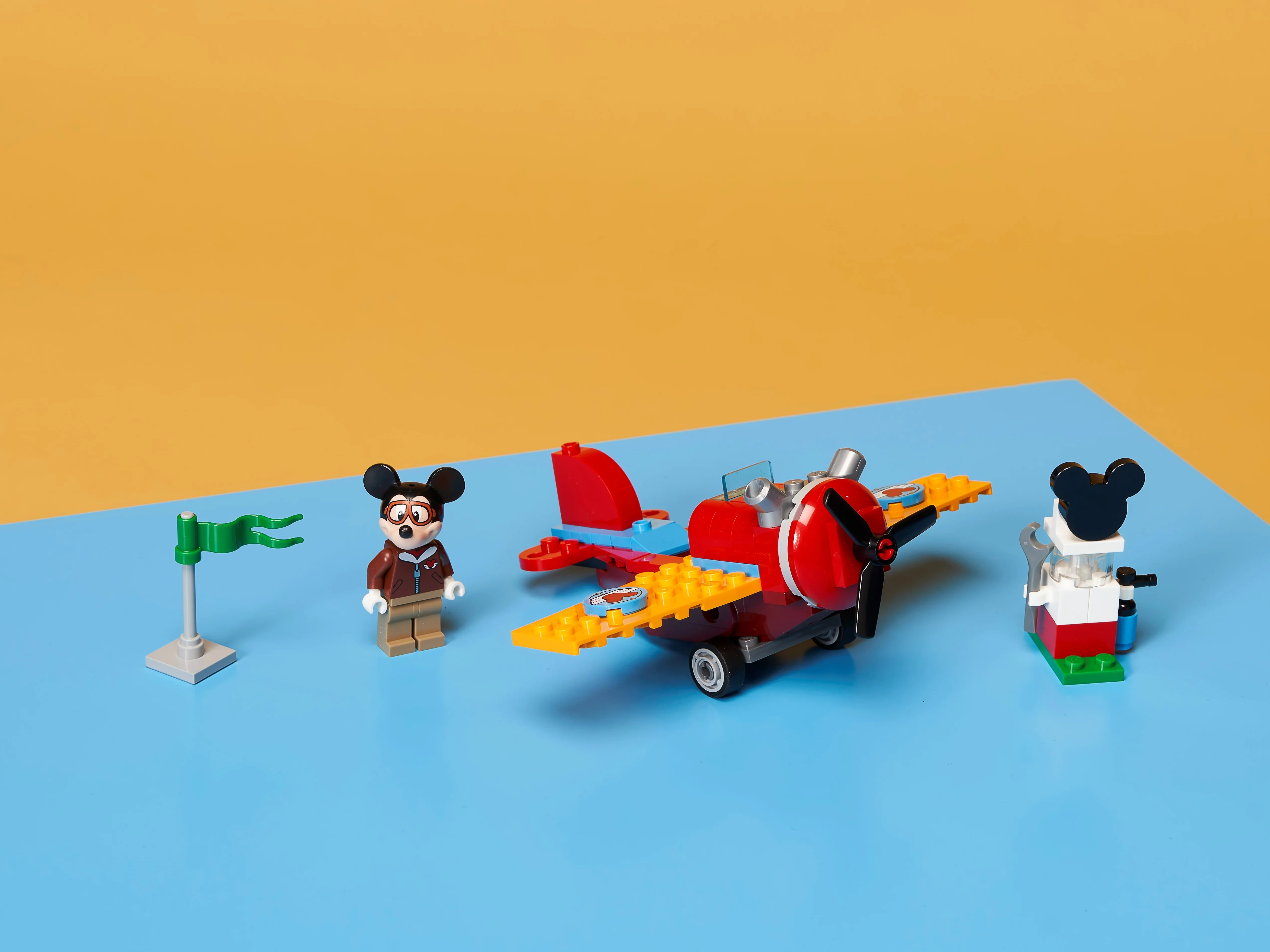 Mickey Mouse's Propeller Plane - Image 11