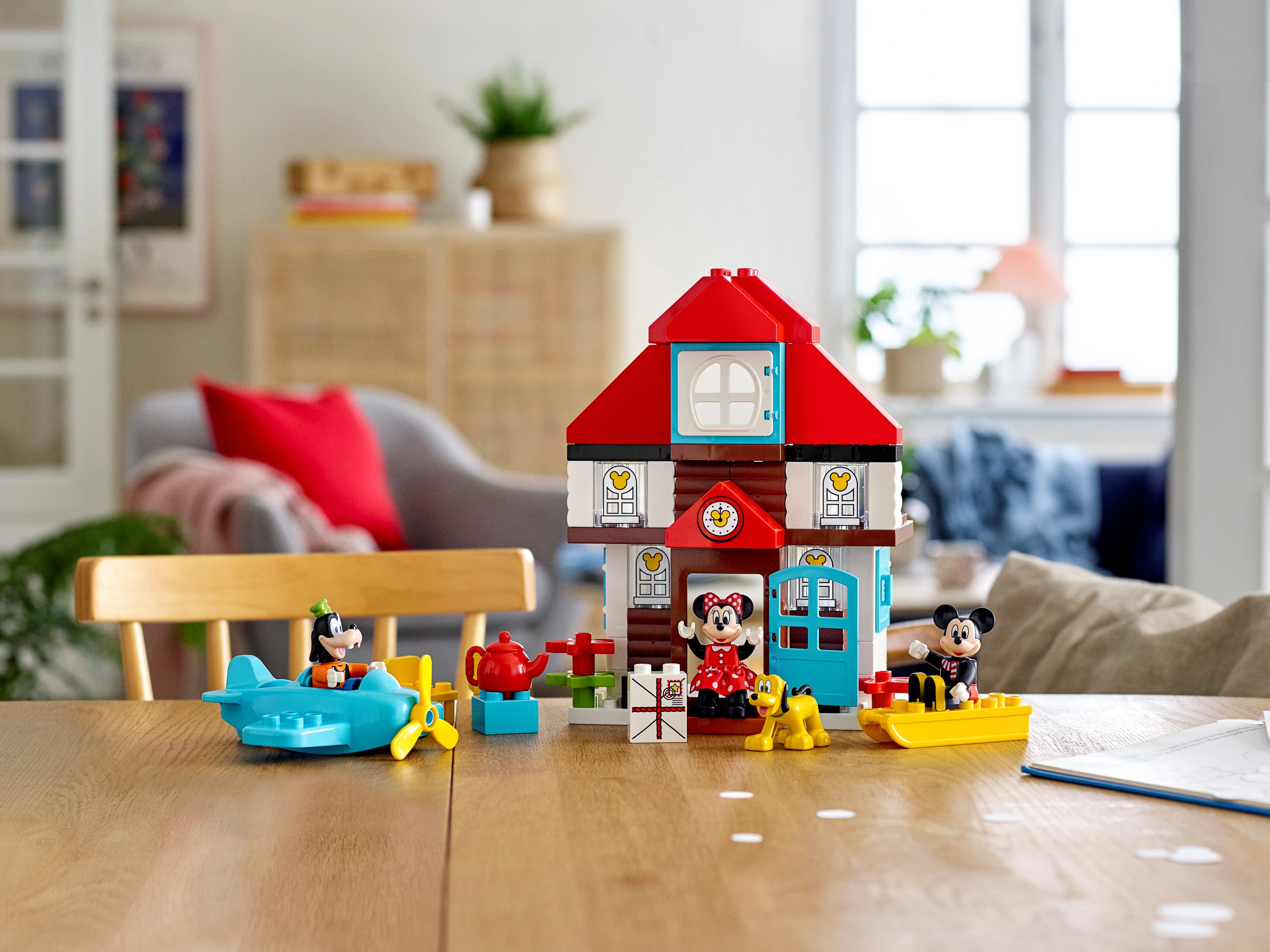 Mickey's Vacation House - Image 7