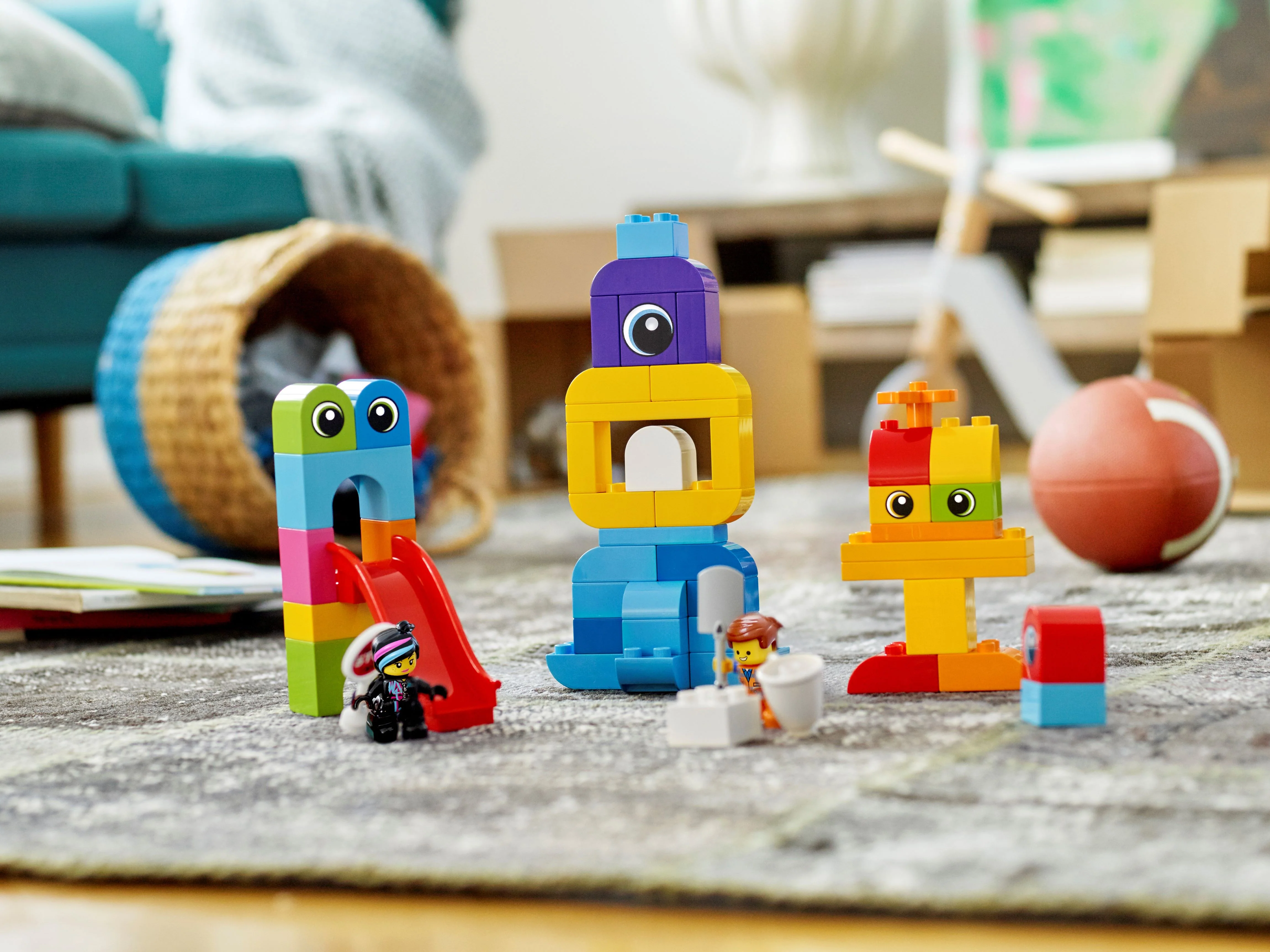 Emmet and Lucy's Visitors from the DUPLO Planet - Image 11