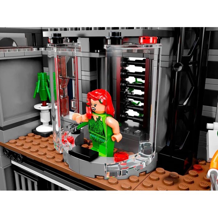 Batman: Arkham Asylum Breakout - Image 3