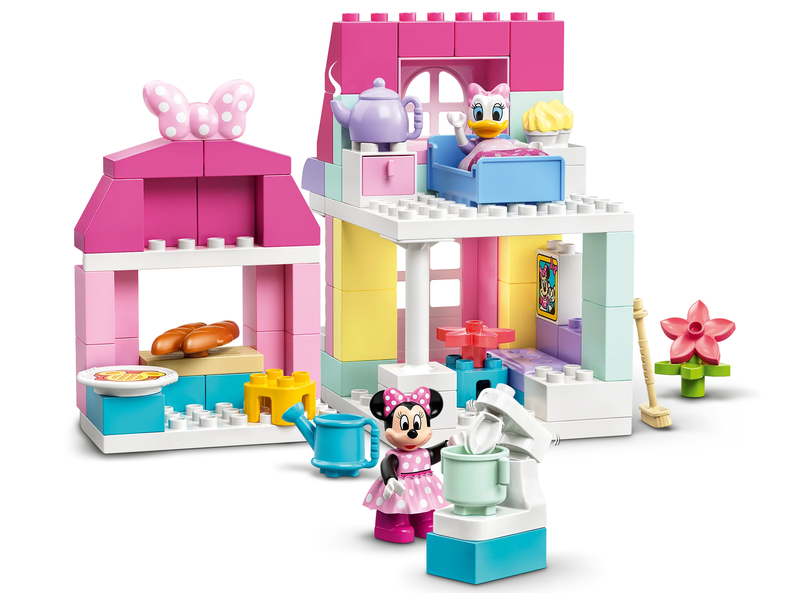 Minnie's House and Cafe - Image 7