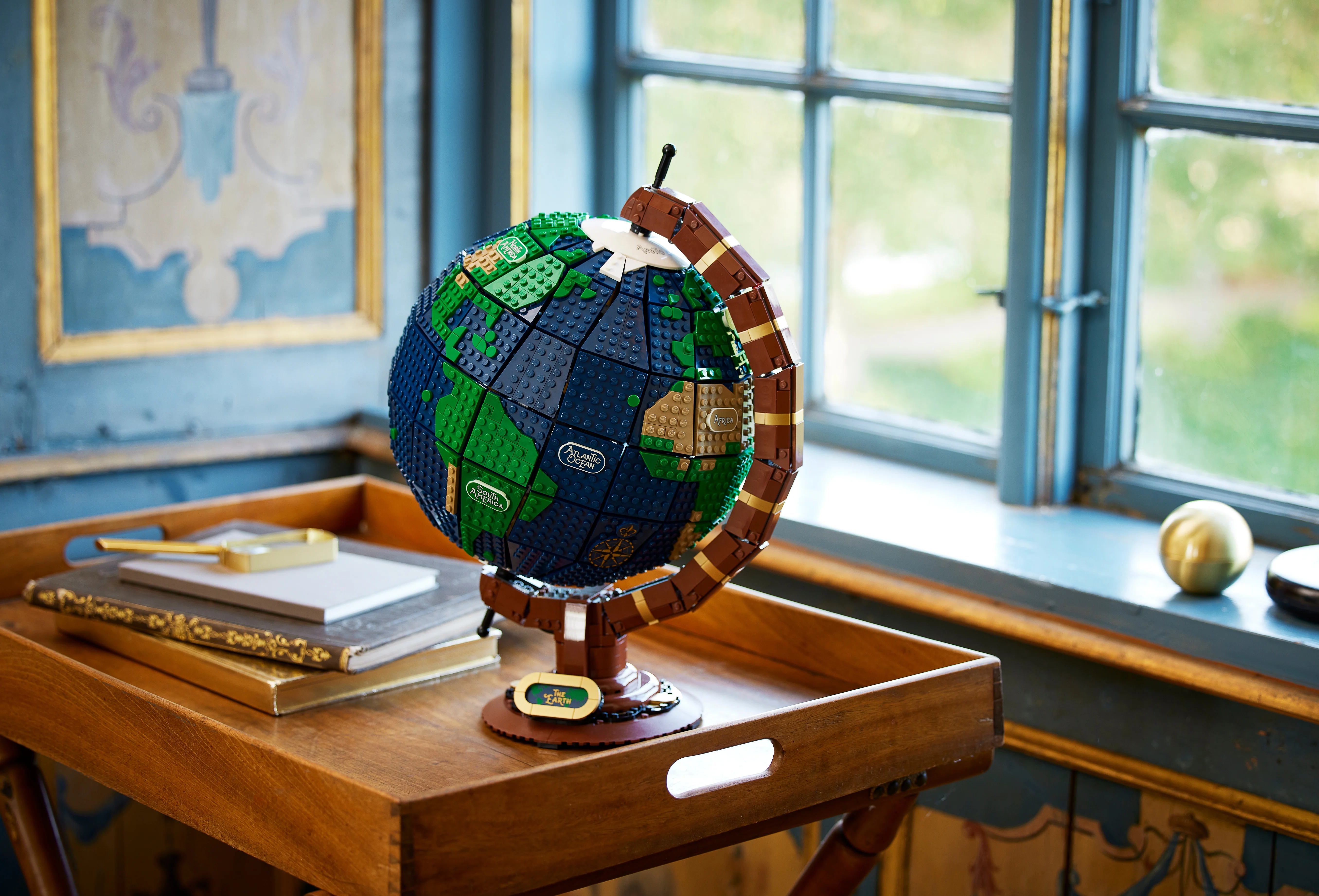 The Globe - Image 6