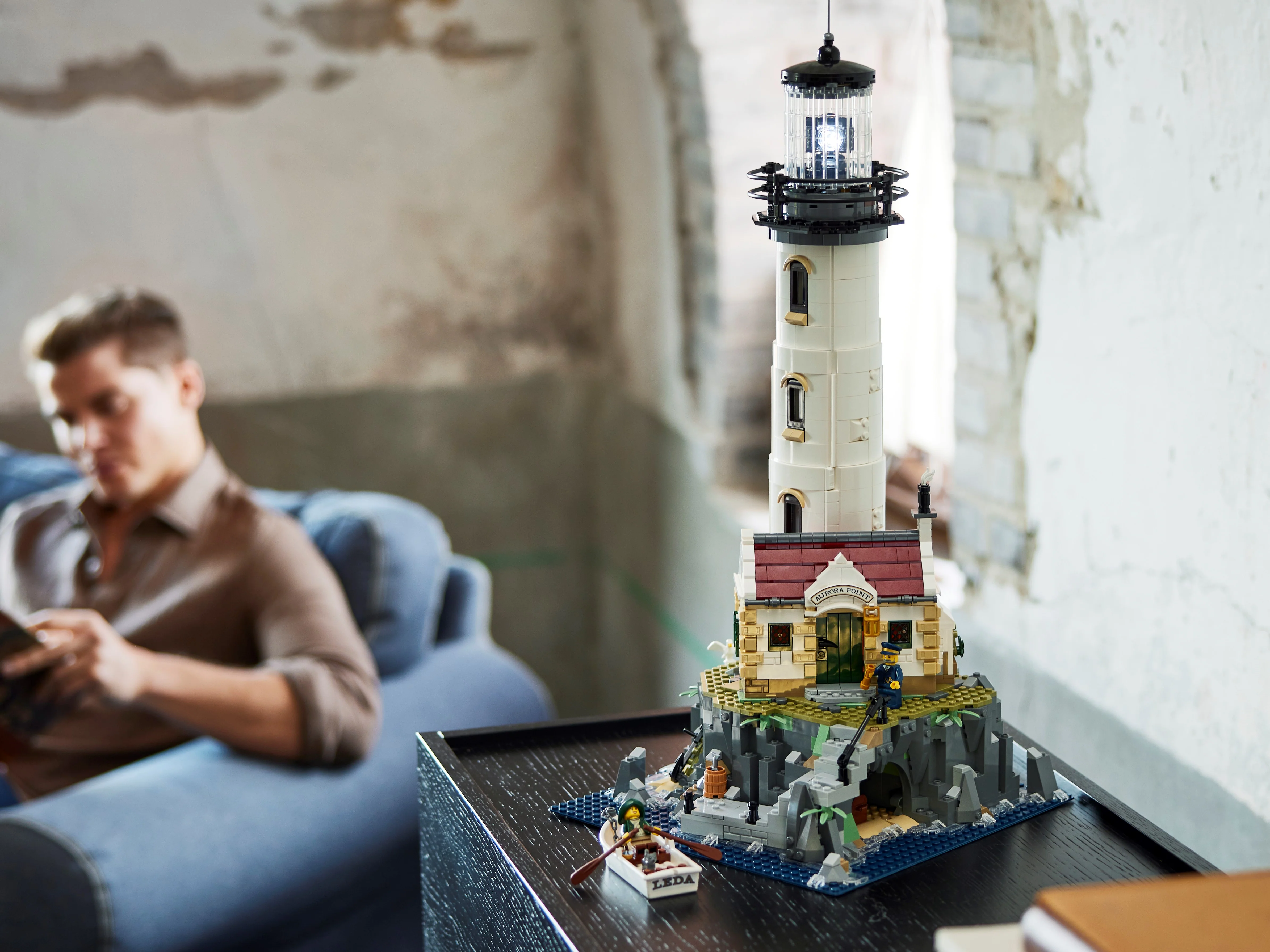 Motorized Lighthouse - Image 21