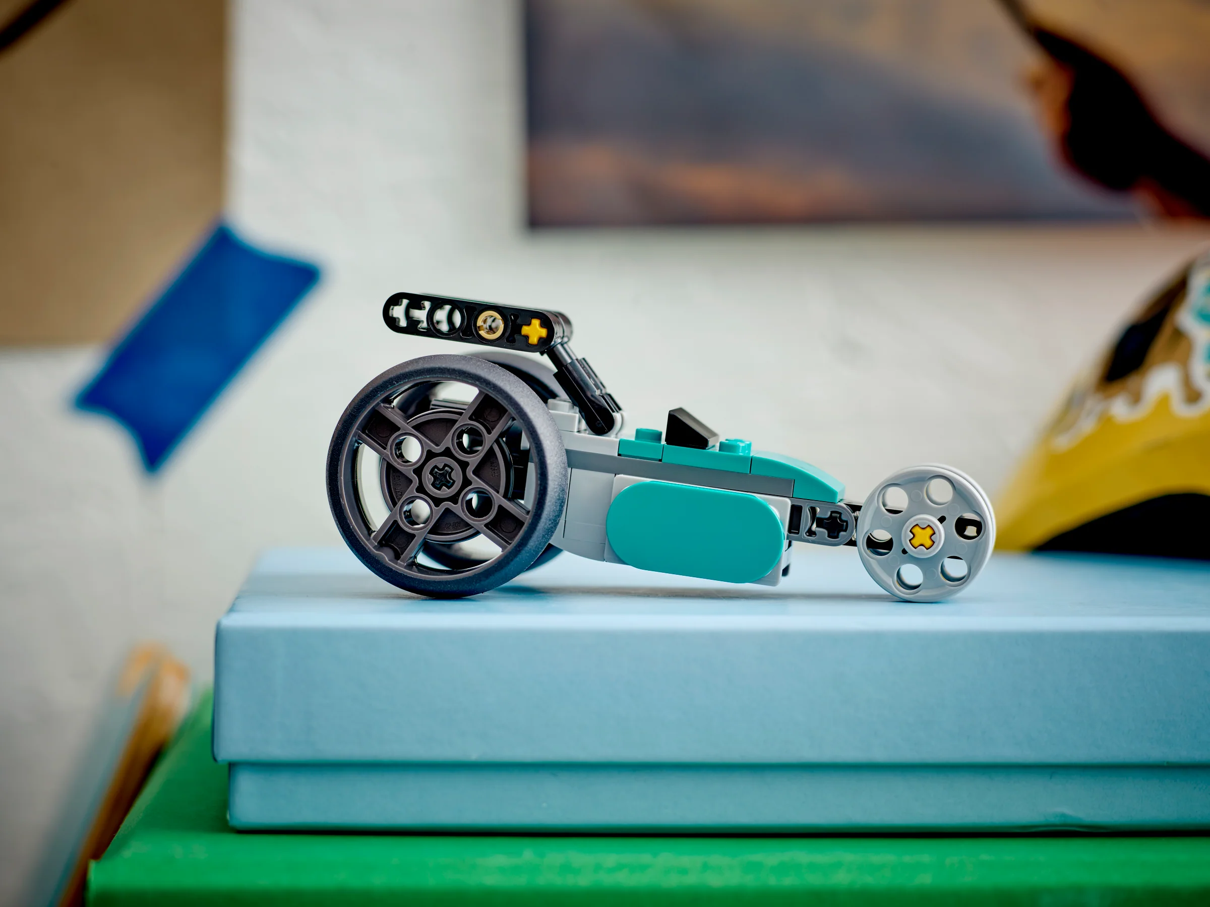 Vintage Motorcycle - Image 11