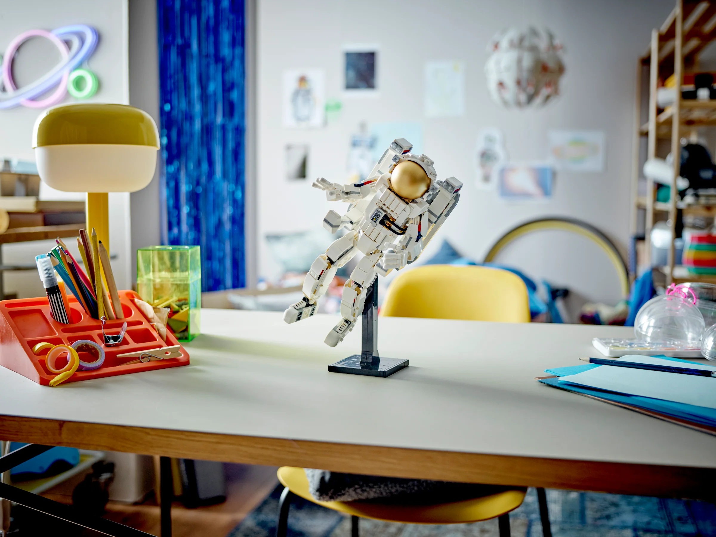 Space Astronaut - Image 10