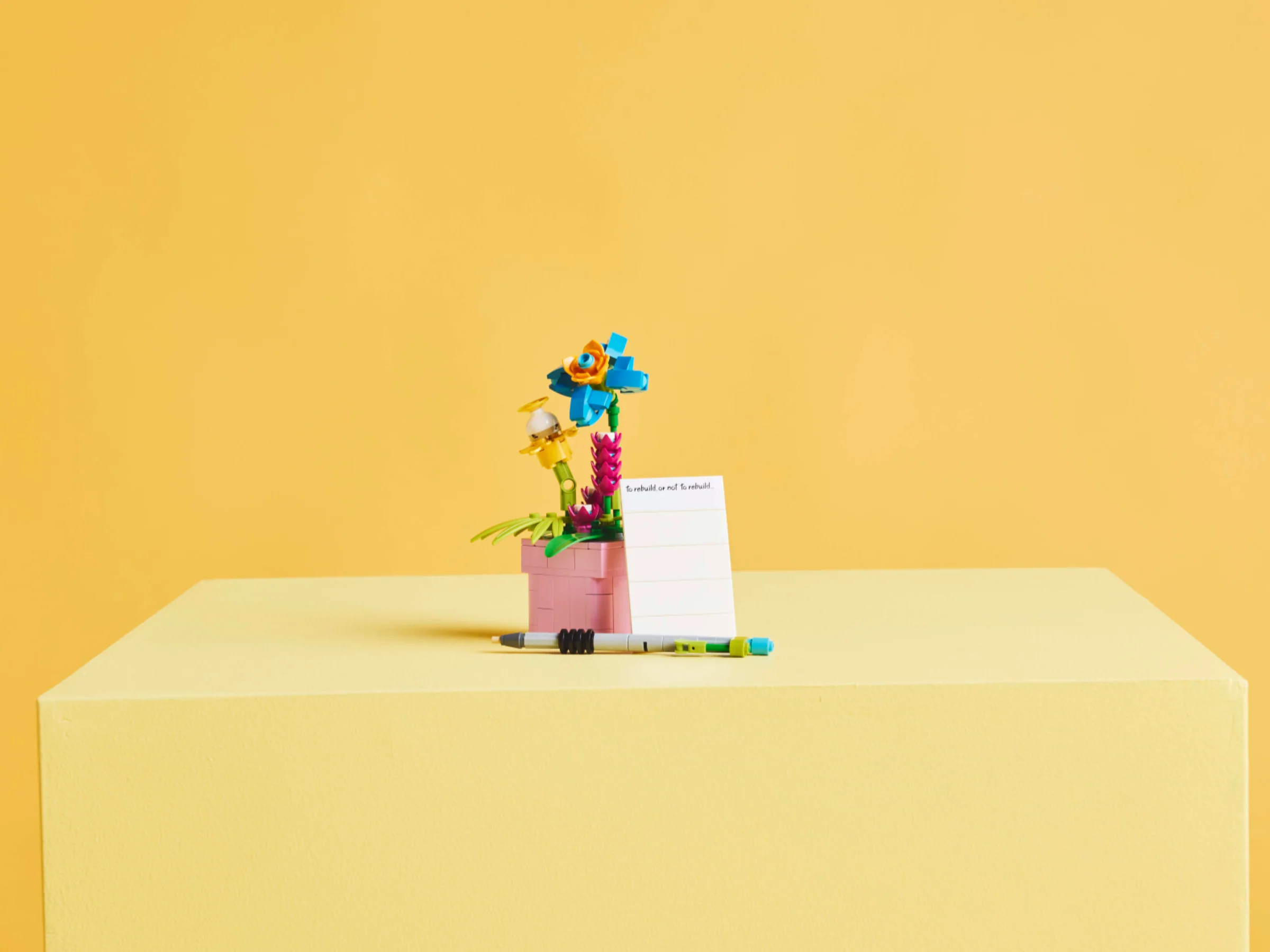 Typewriter with Flowers - Image 10