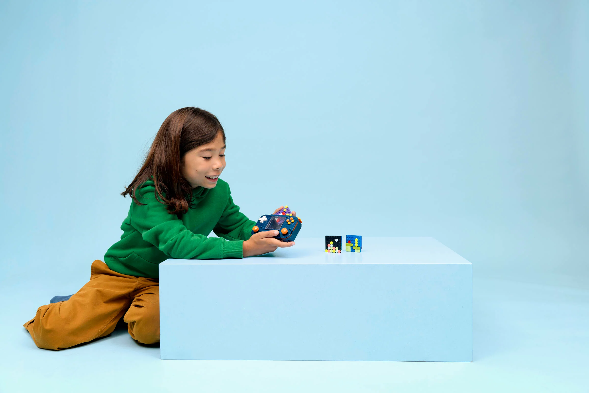 Retro Gaming Console - Image 5