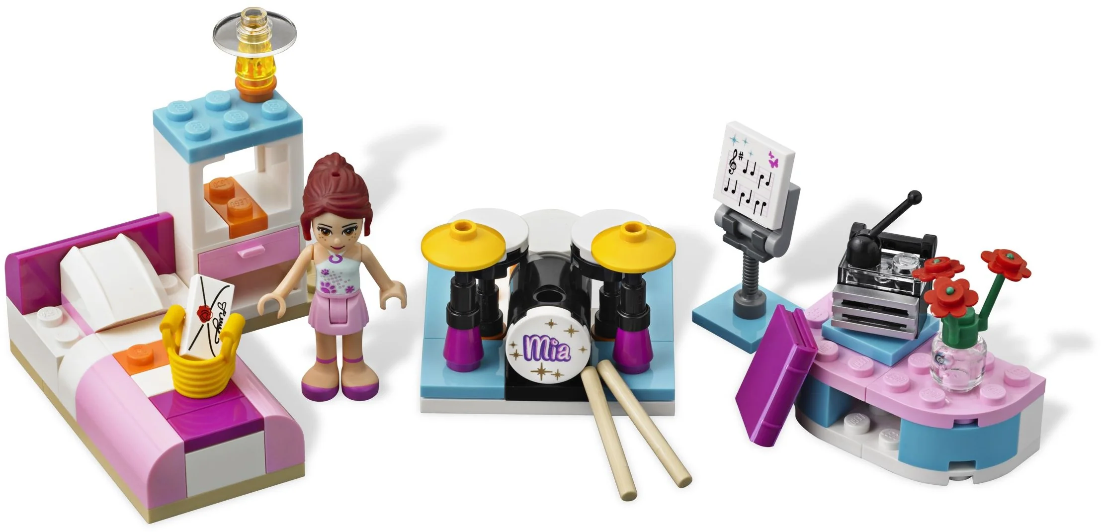 Mia's Bedroom - Image 6