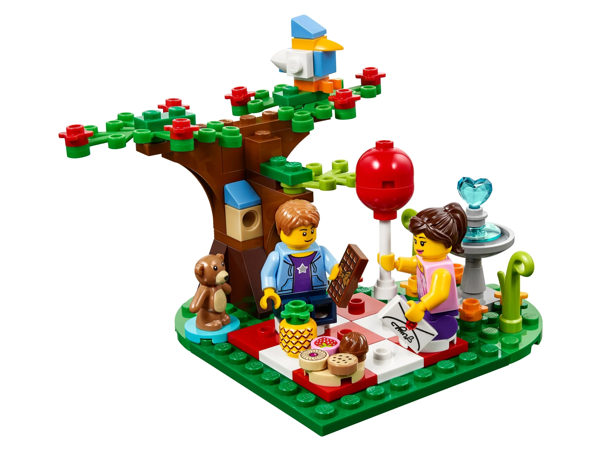 Romantic Valentine Picnic - Image 3