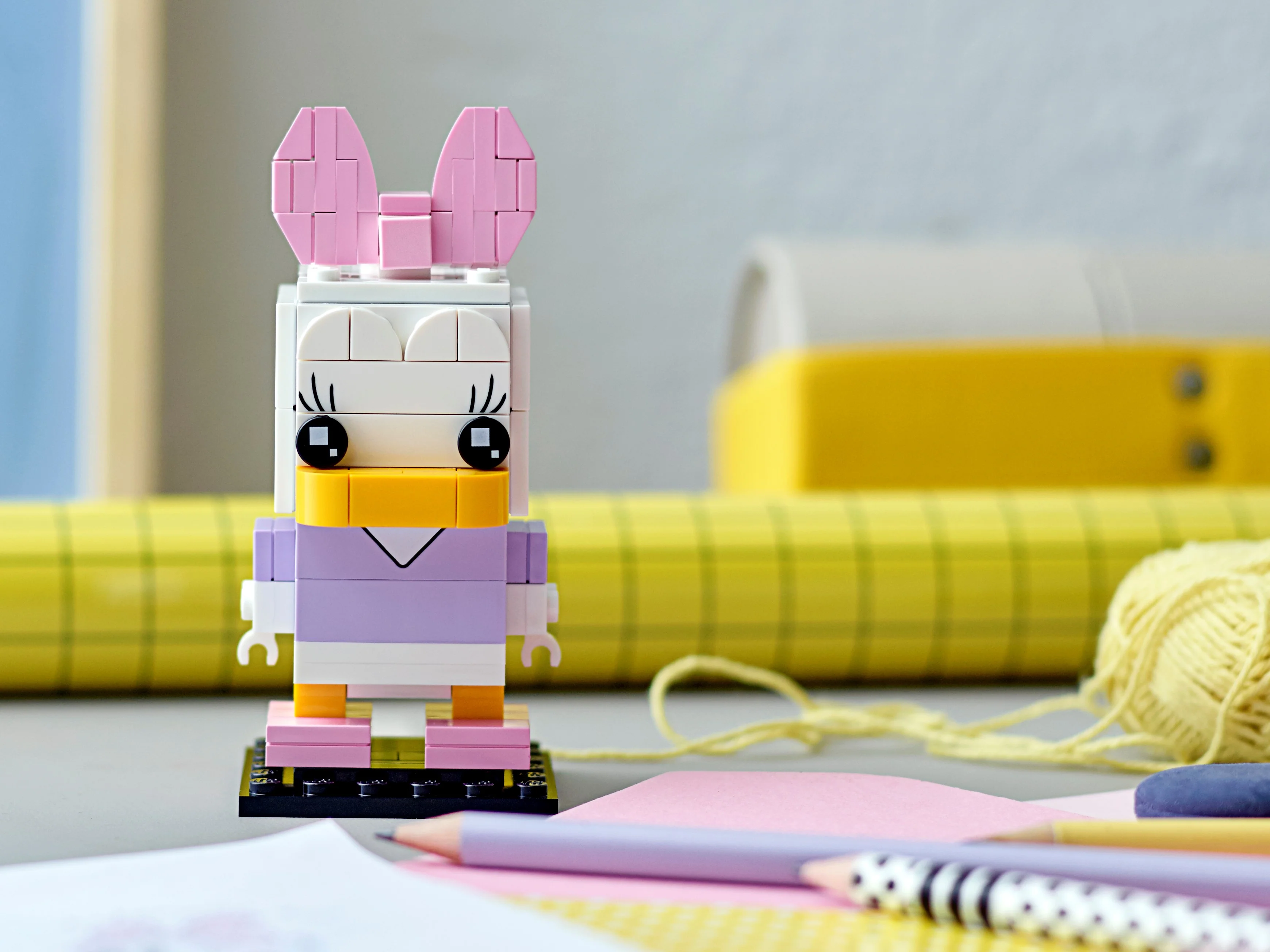 Daisy Duck - Image 4