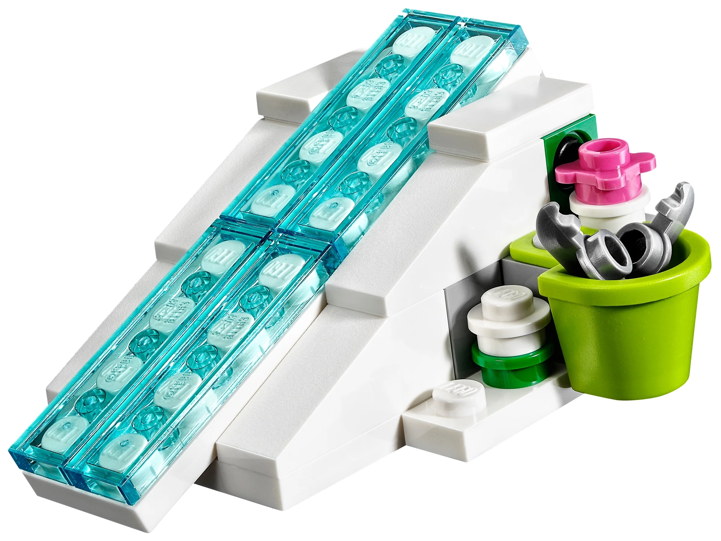 Elsa's Sparkling Ice Castle - Image 7
