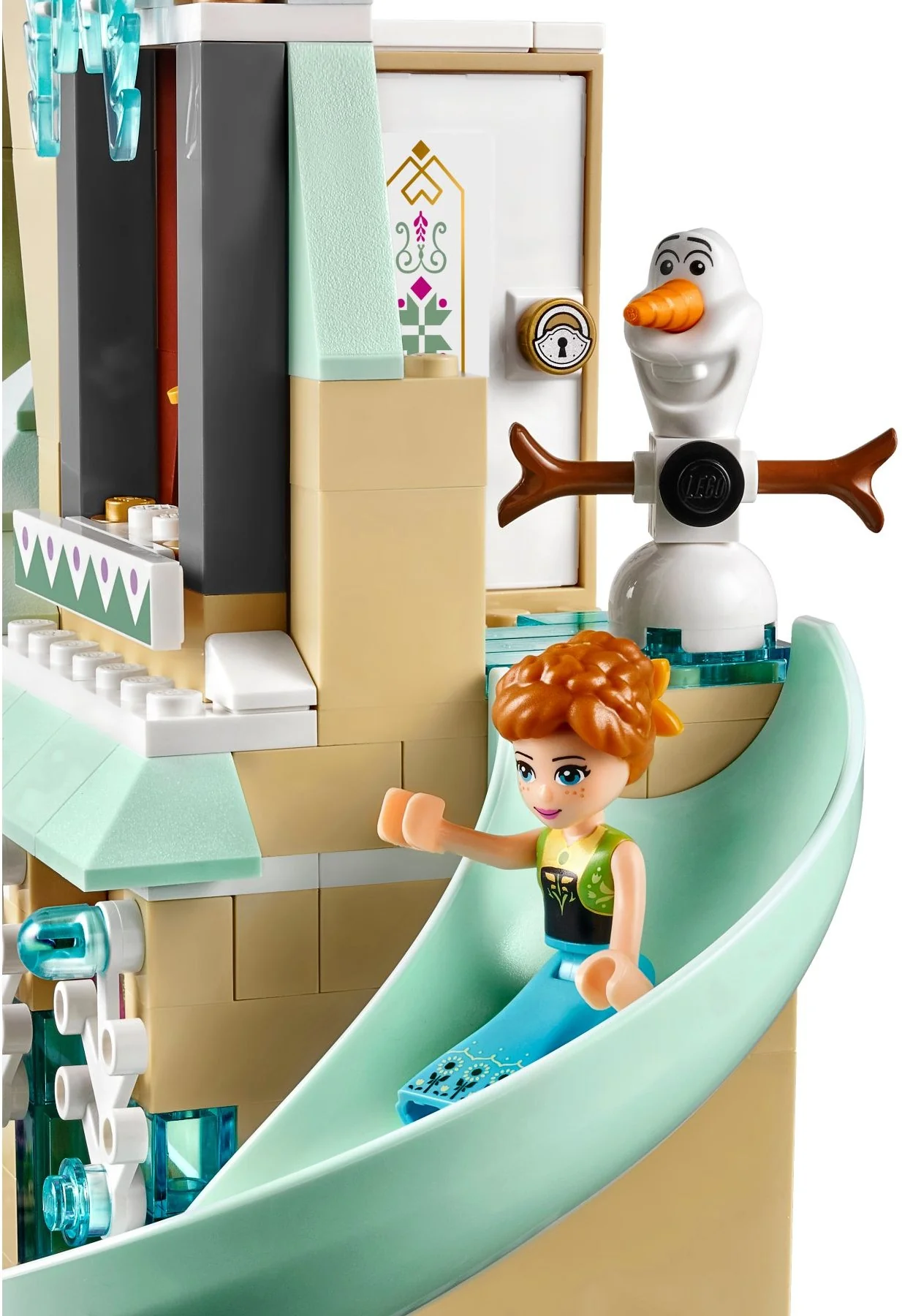 Arendelle Castle Celebration - Image 7