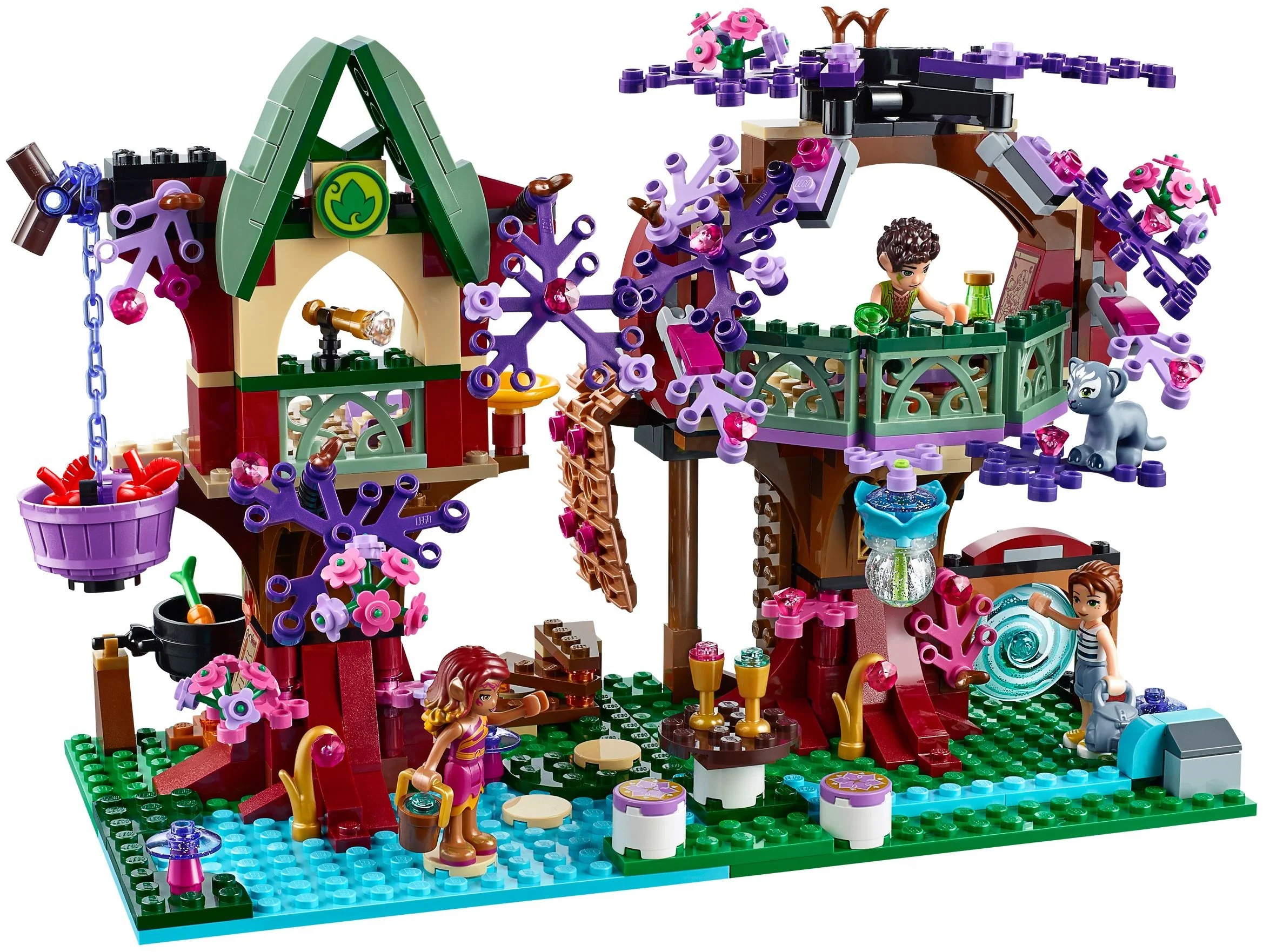 The Elves' Treetop Hideaway - Image 3