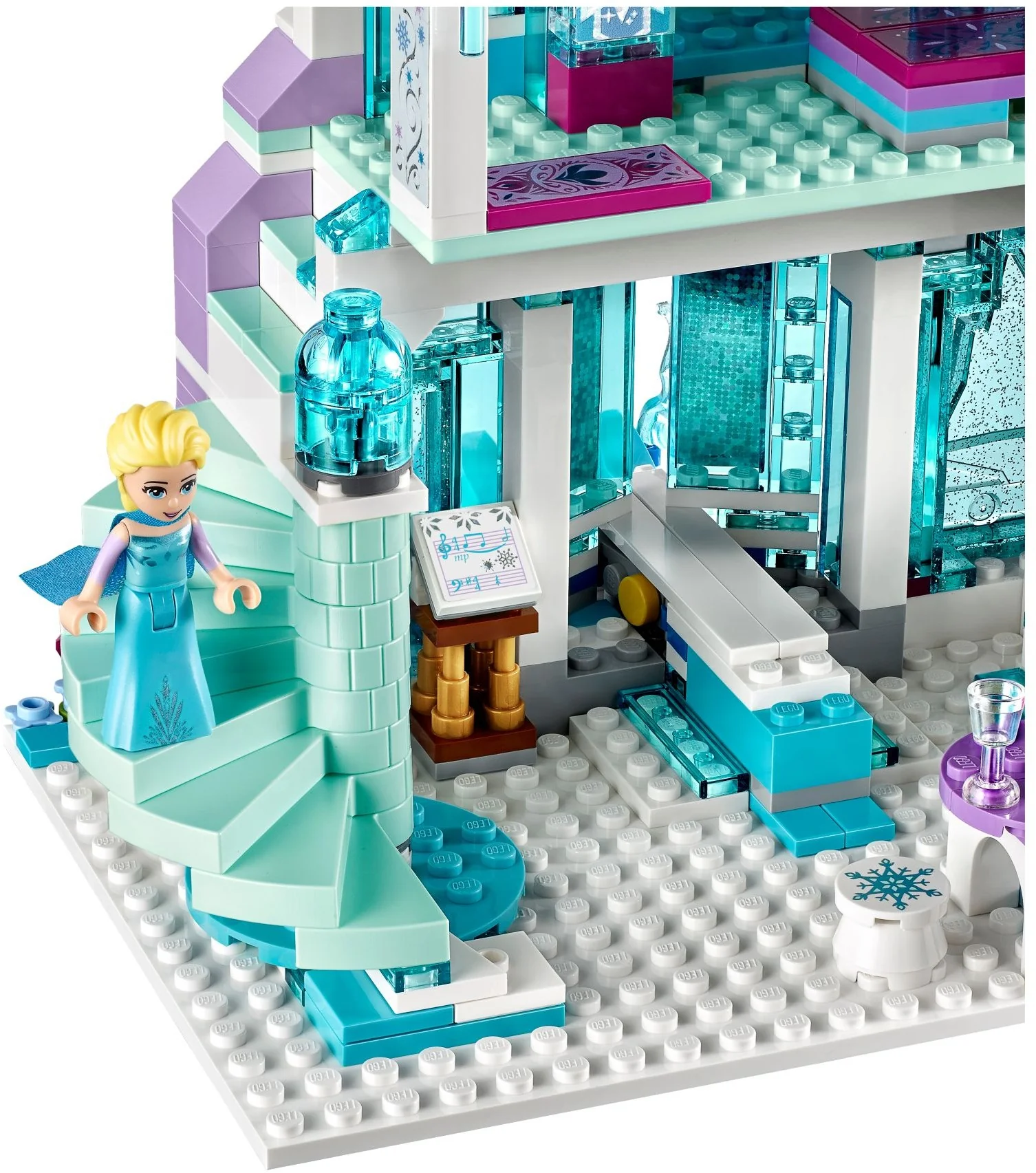 Elsa's Magical Ice Palace - Image 10