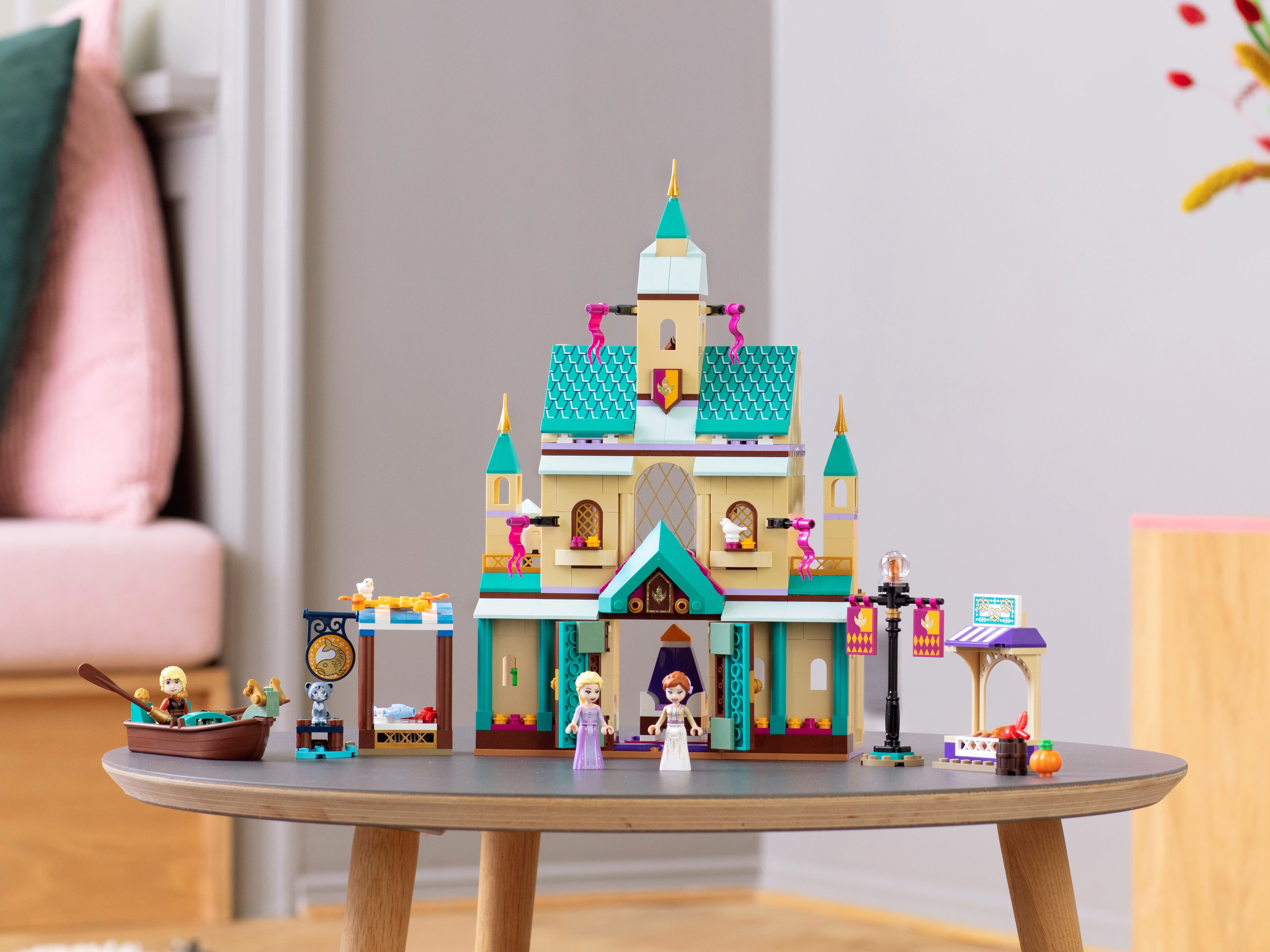 Arendelle Castle Village - Image 5