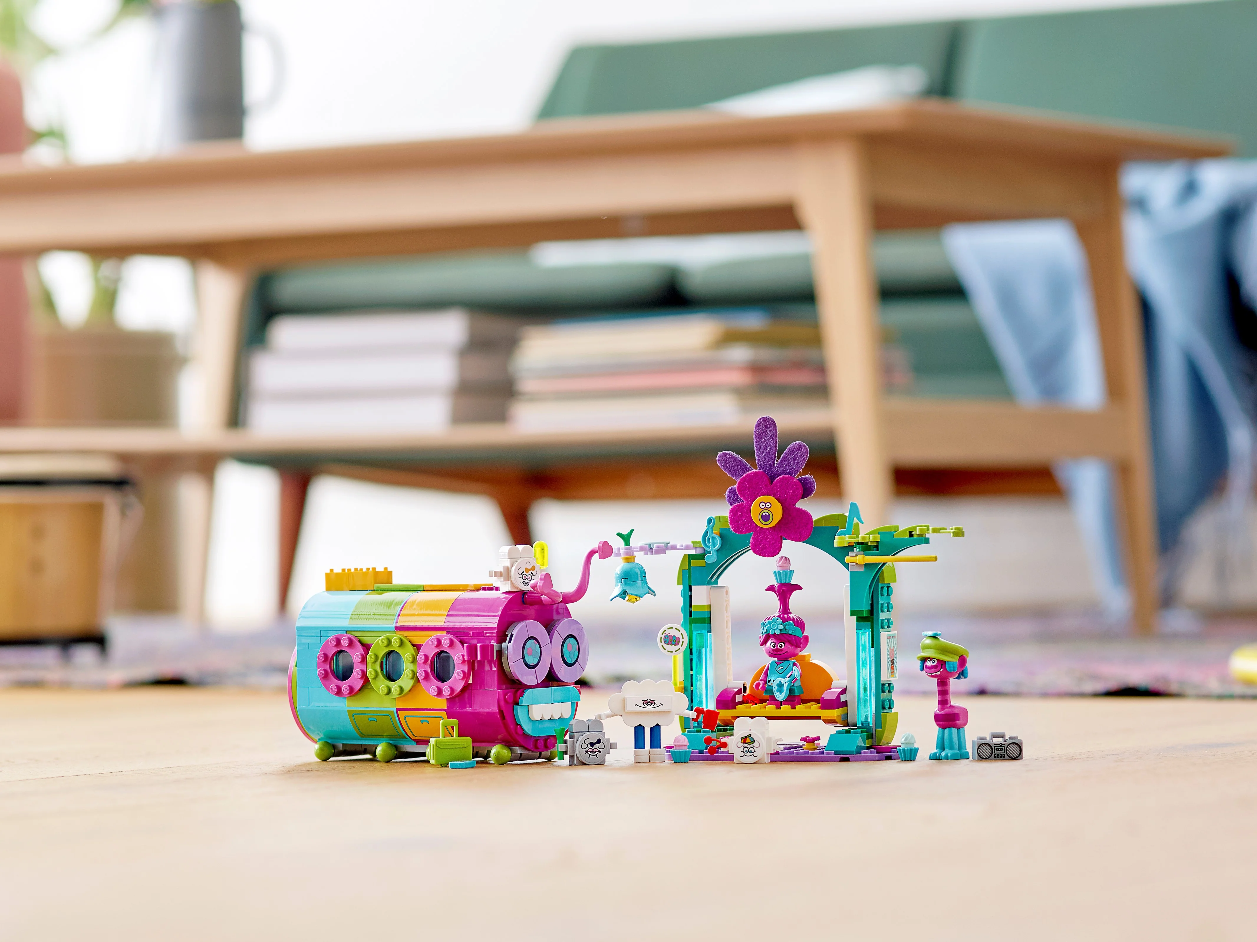 Rainbow Caterbus - Image 12