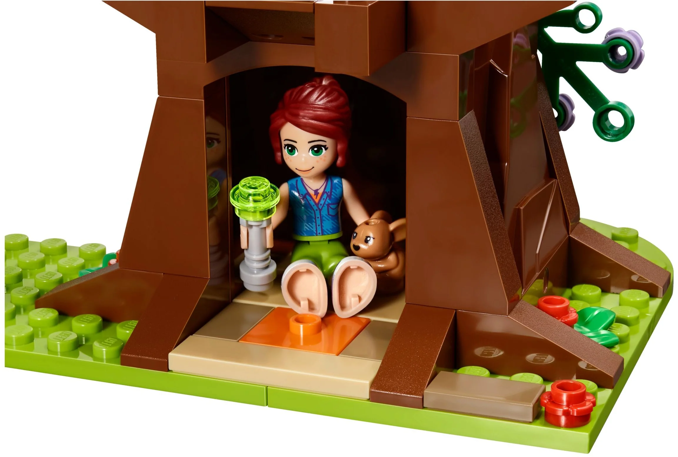 Mia's Tree House - Image 11