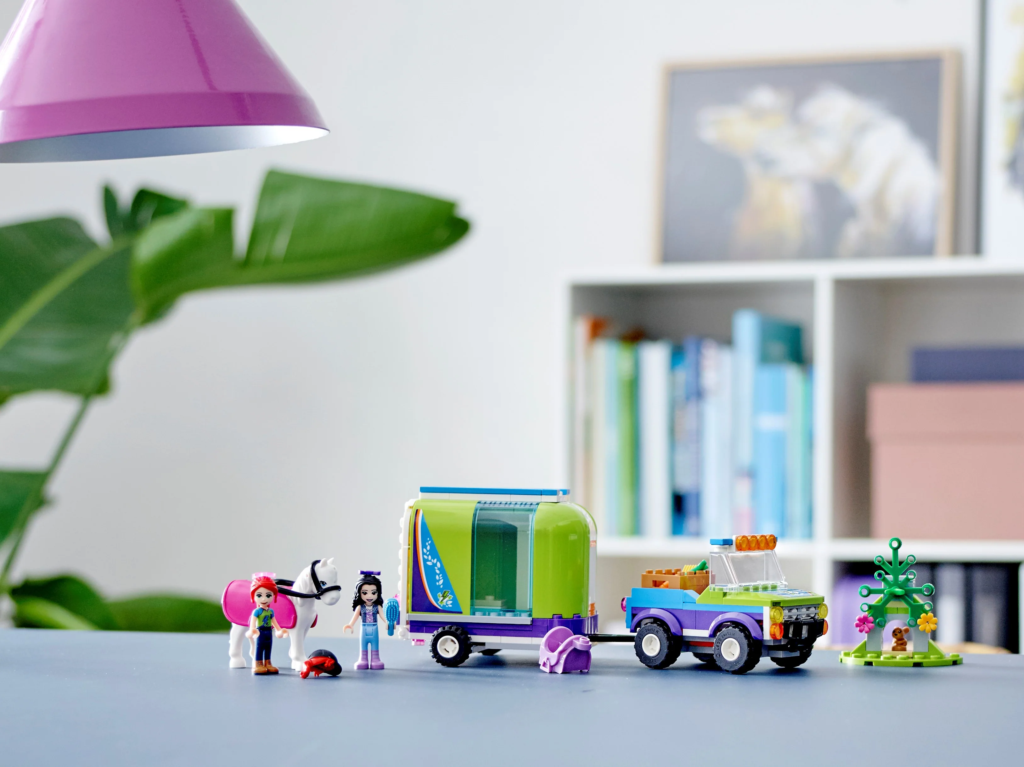 Mia's Horse Trailer - Image 11