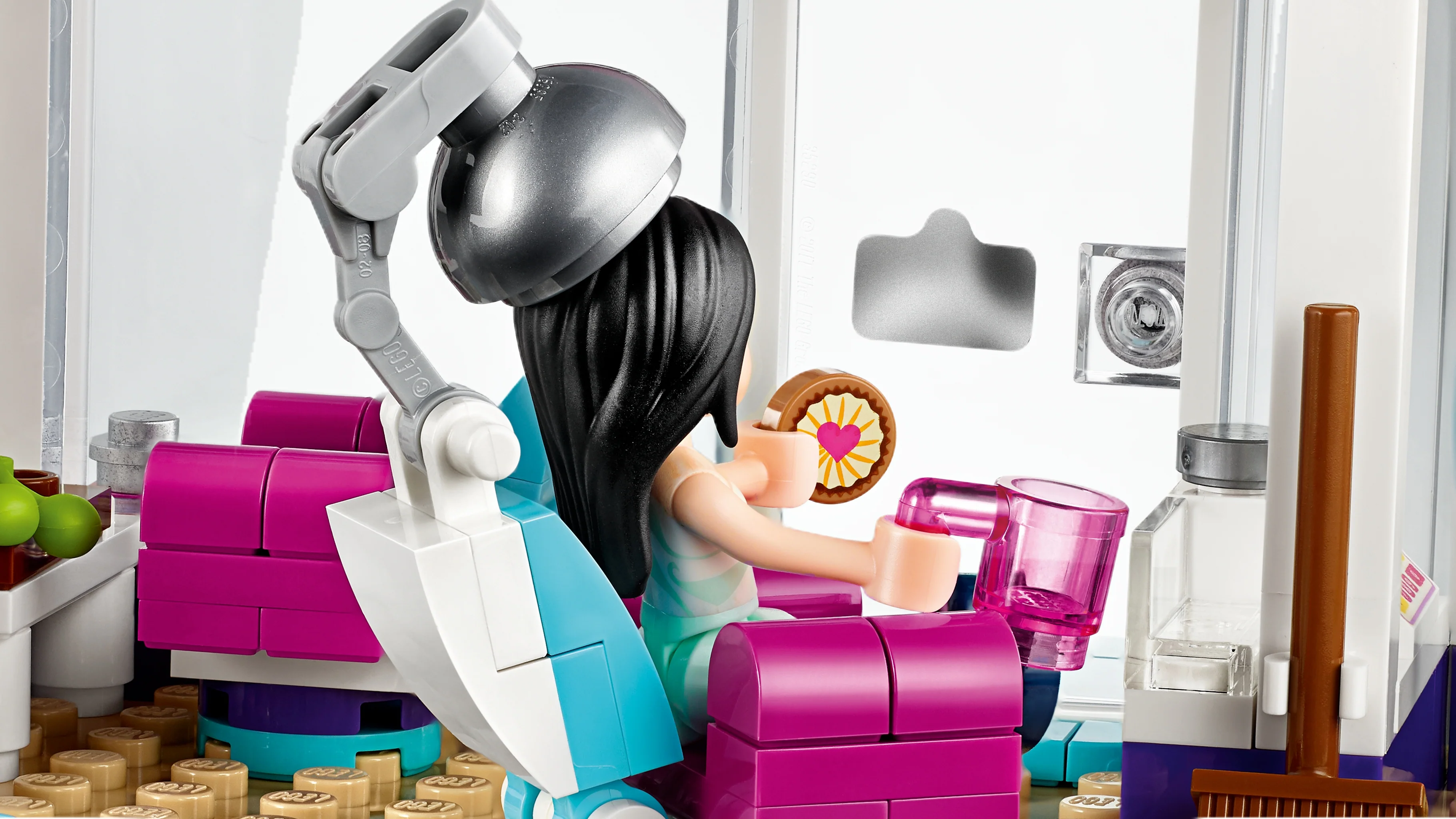 Heartlake City Hair Salon - Image 8