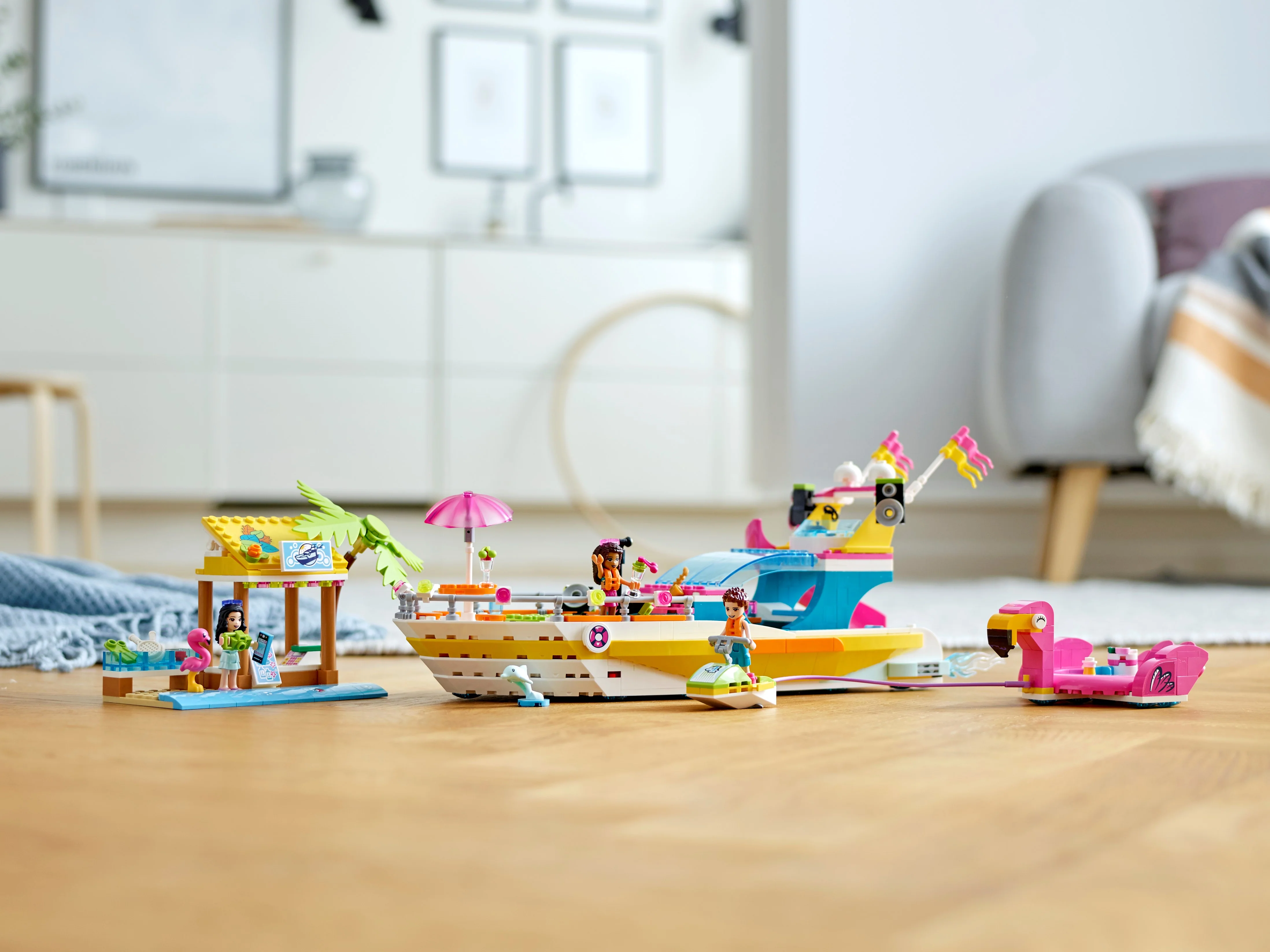 Party Boat - Image 11