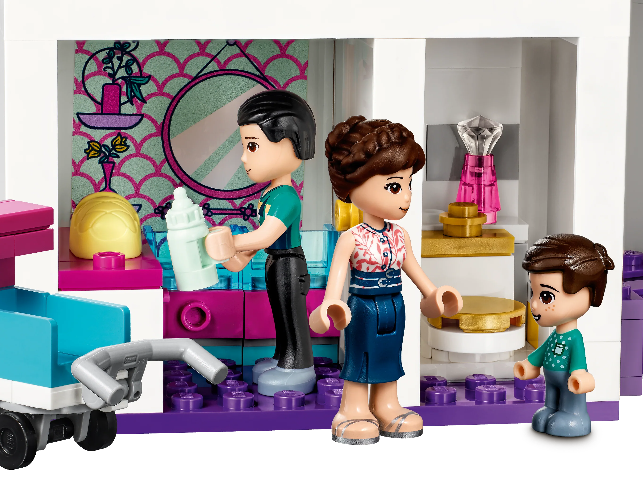 Heartlake City Shopping Mall - Image 11