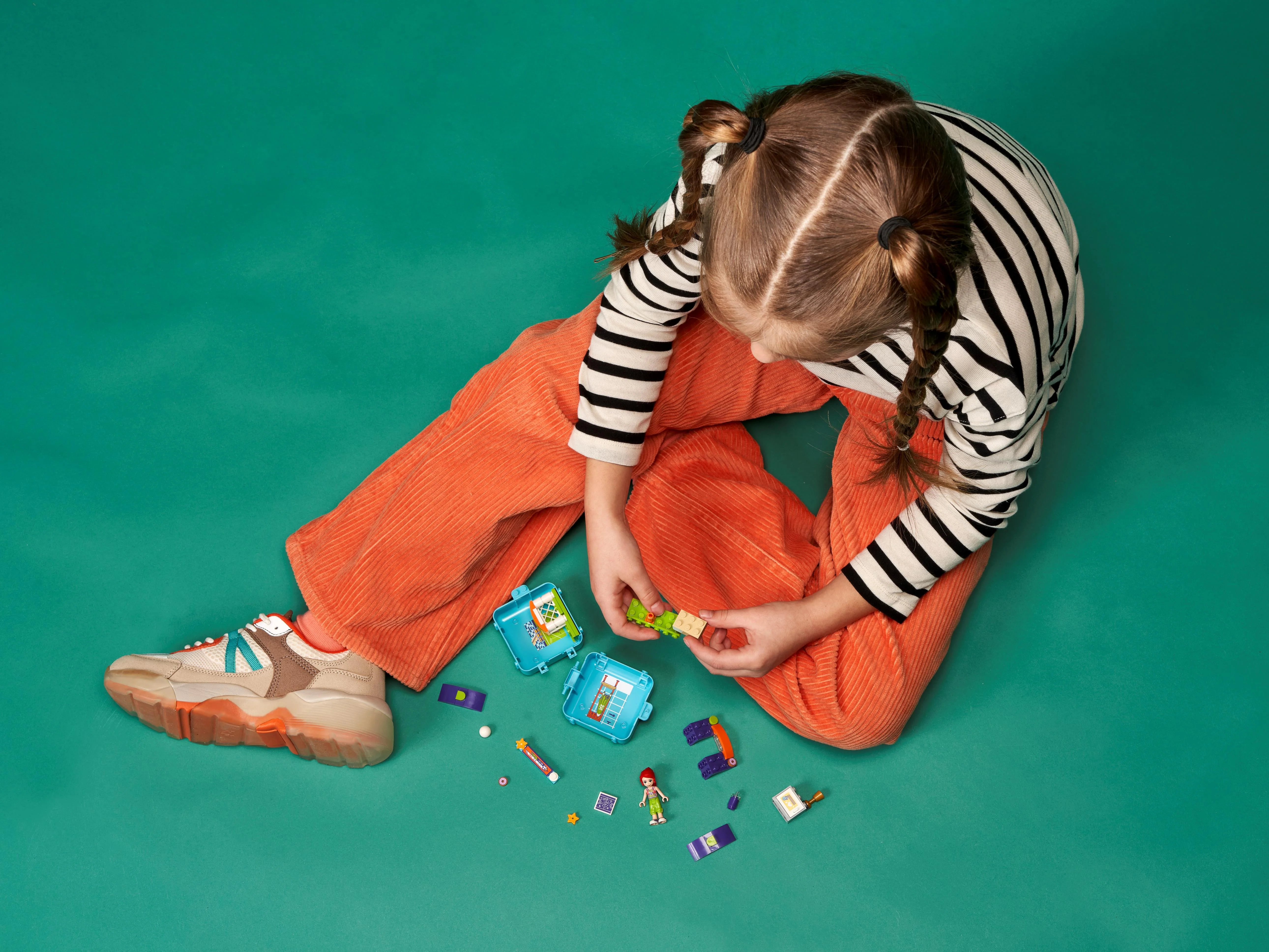 Mia's Soccer Cube - Image 7