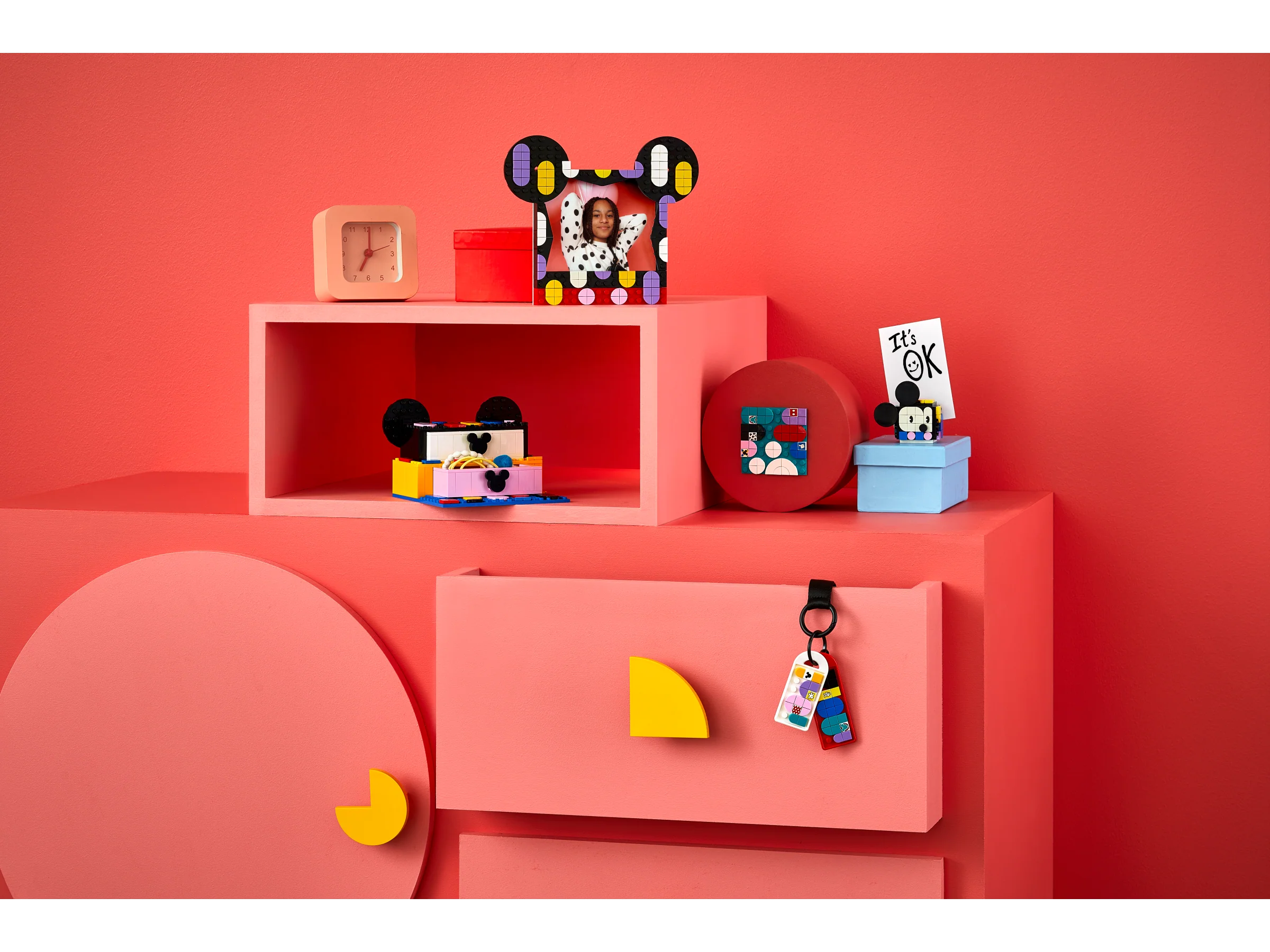Mickey Mouse & Minnie Mouse Back-to-School Project Box - Image 12