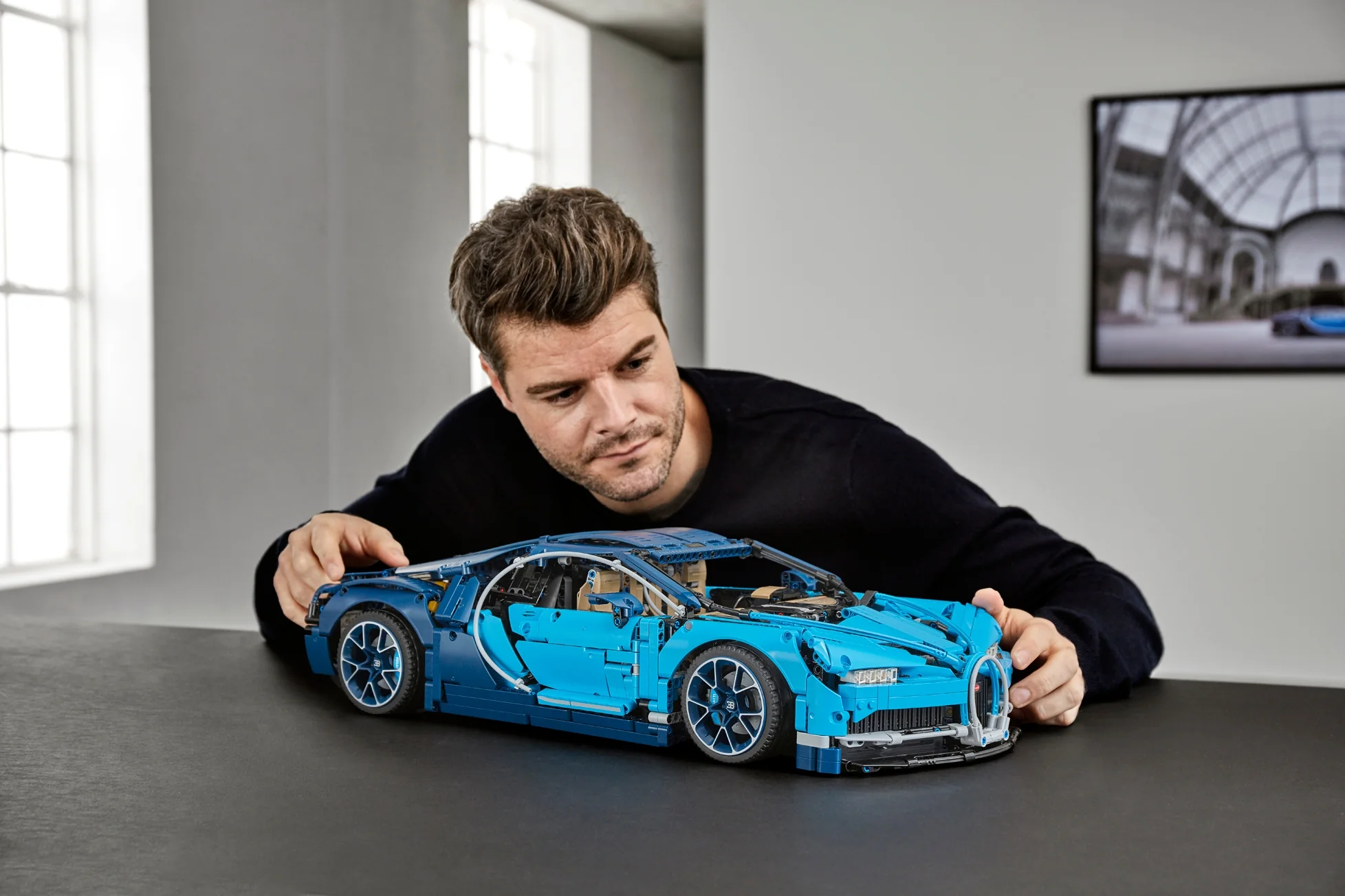 Bugatti Chiron - Image 13